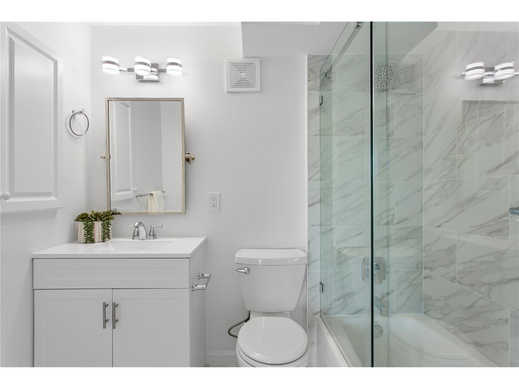 6700 Gulf Of Mexico Drive #117 Longboat Key FL 34228 - BISHOP'S BAYOU A4687787 image12