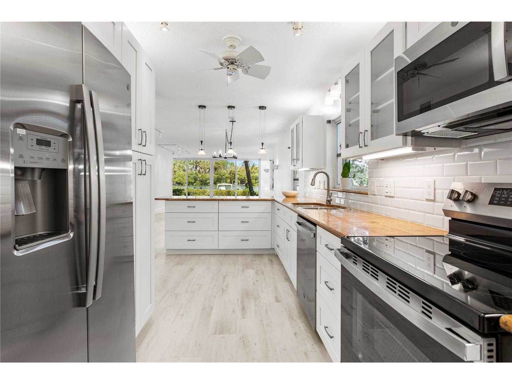 6700 Gulf Of Mexico Drive #117 Longboat Key FL 34228 - BISHOP'S BAYOU A4687787 image25
