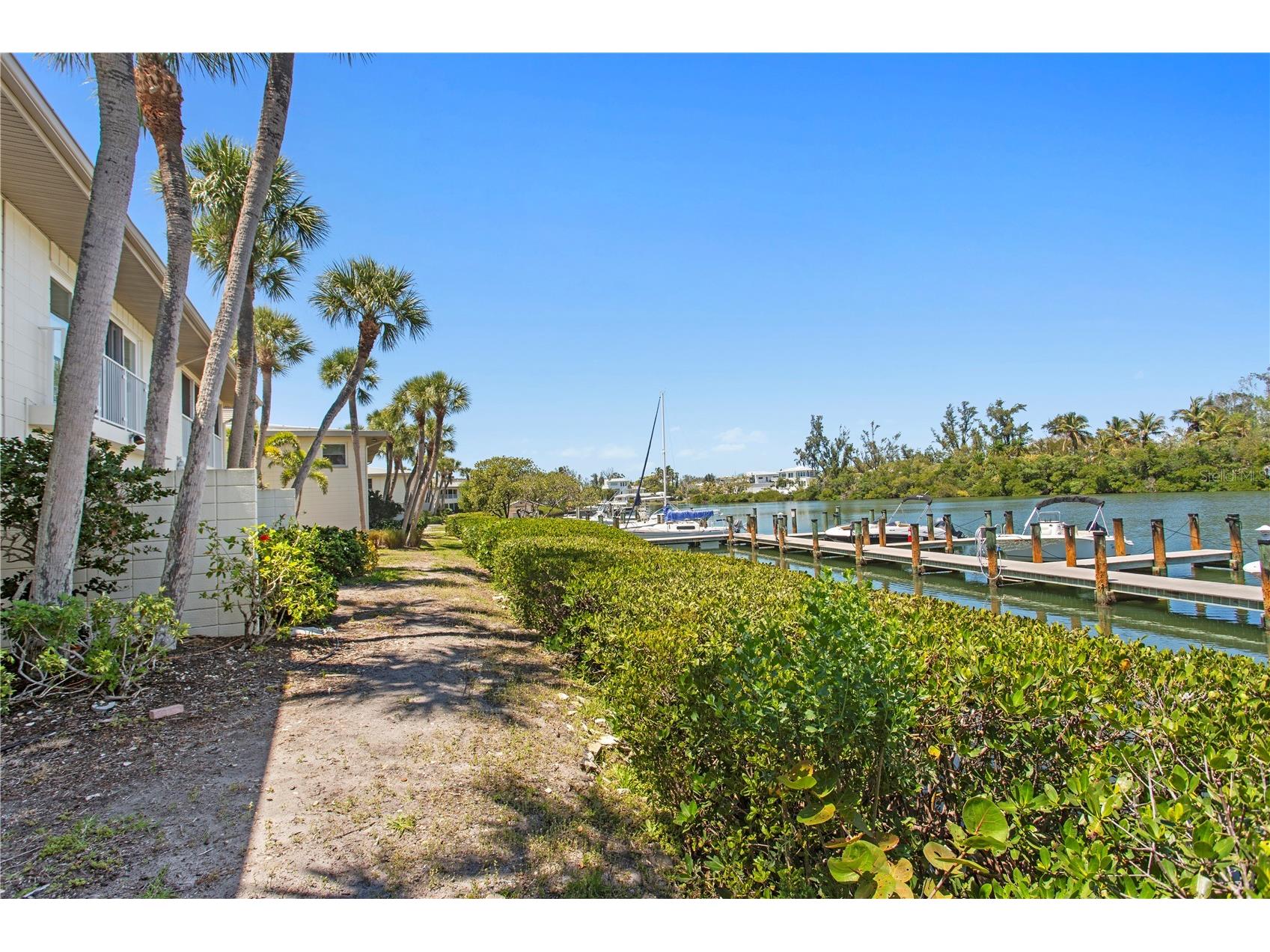 6700 Gulf Of Mexico Drive #117 Longboat Key FL 34228 - BISHOP'S BAYOU A4687787 image36