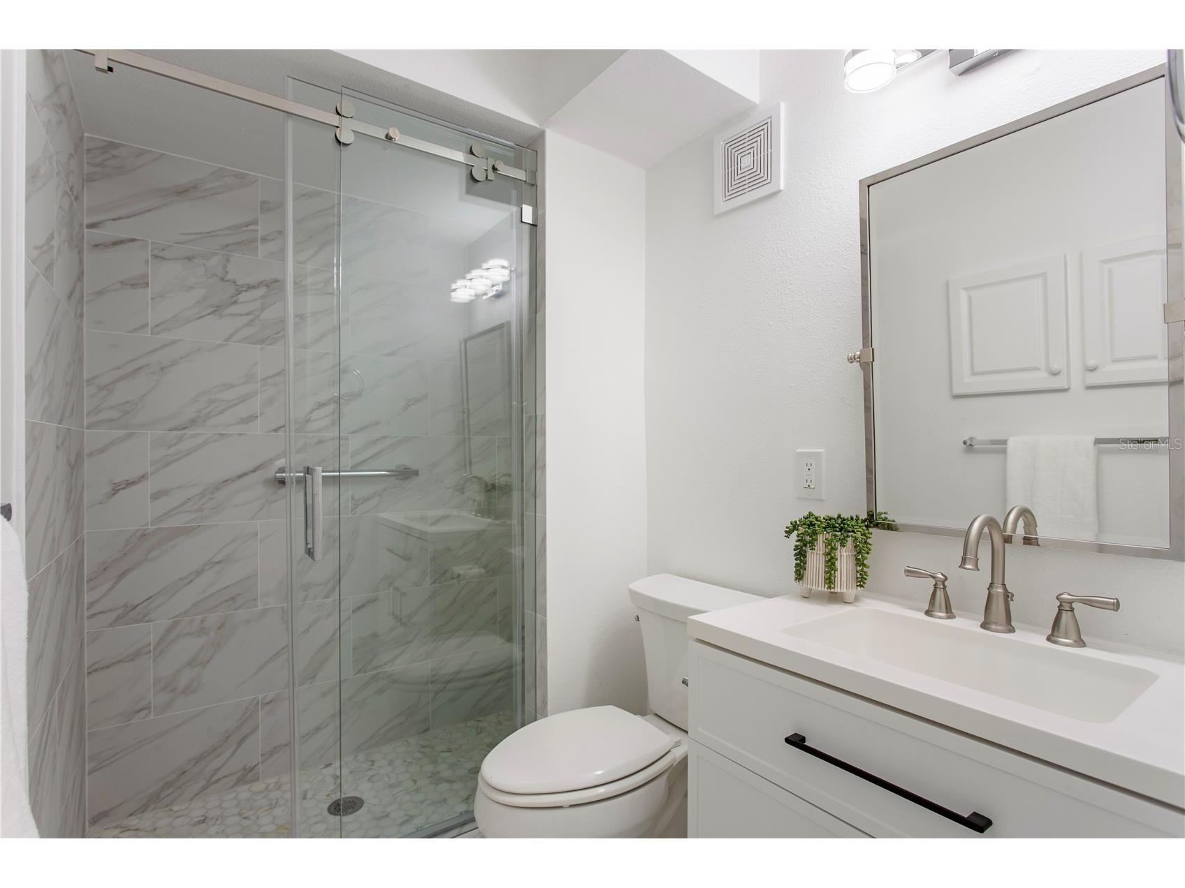 6700 Gulf Of Mexico Drive #117 Longboat Key FL 34228 - BISHOP'S BAYOU A4687787 image8