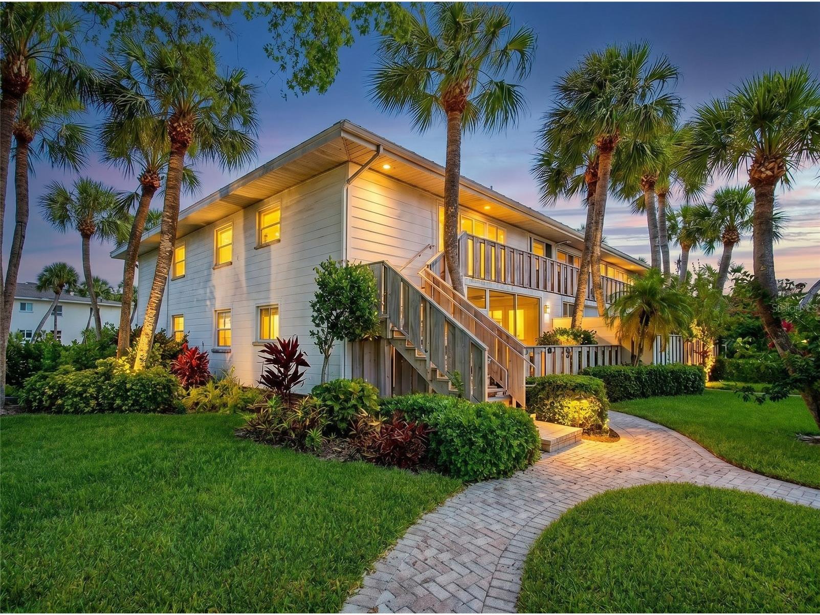 6700 Gulf Of Mexico Drive #143 Longboat Key FL 34228 - BISHOPS BAYOU A4692139 image1