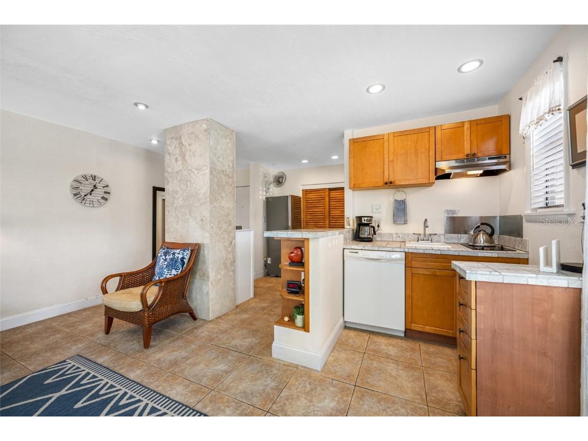 6700 Sunset Way #105 Saint Pete Beach FL 33706 - UPHAM BEACH ST PETE BEACH TB8411461 image12