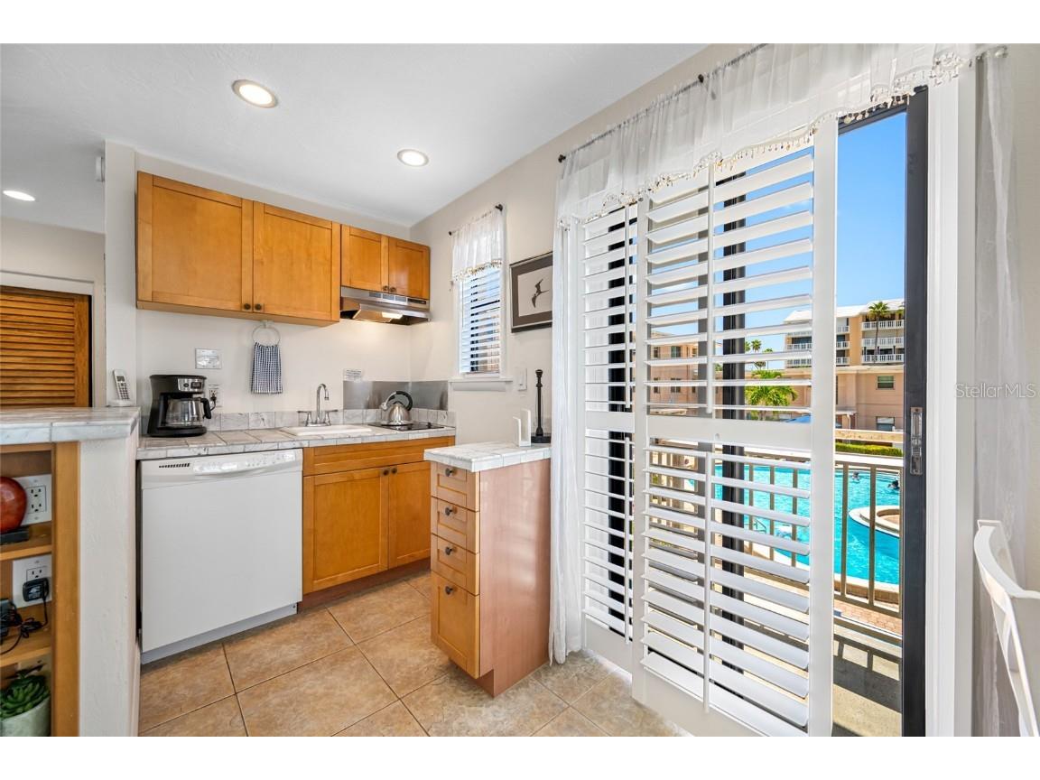 6700 Sunset Way #105 Saint Pete Beach FL 33706 - UPHAM BEACH ST PETE BEACH TB8411461 image13