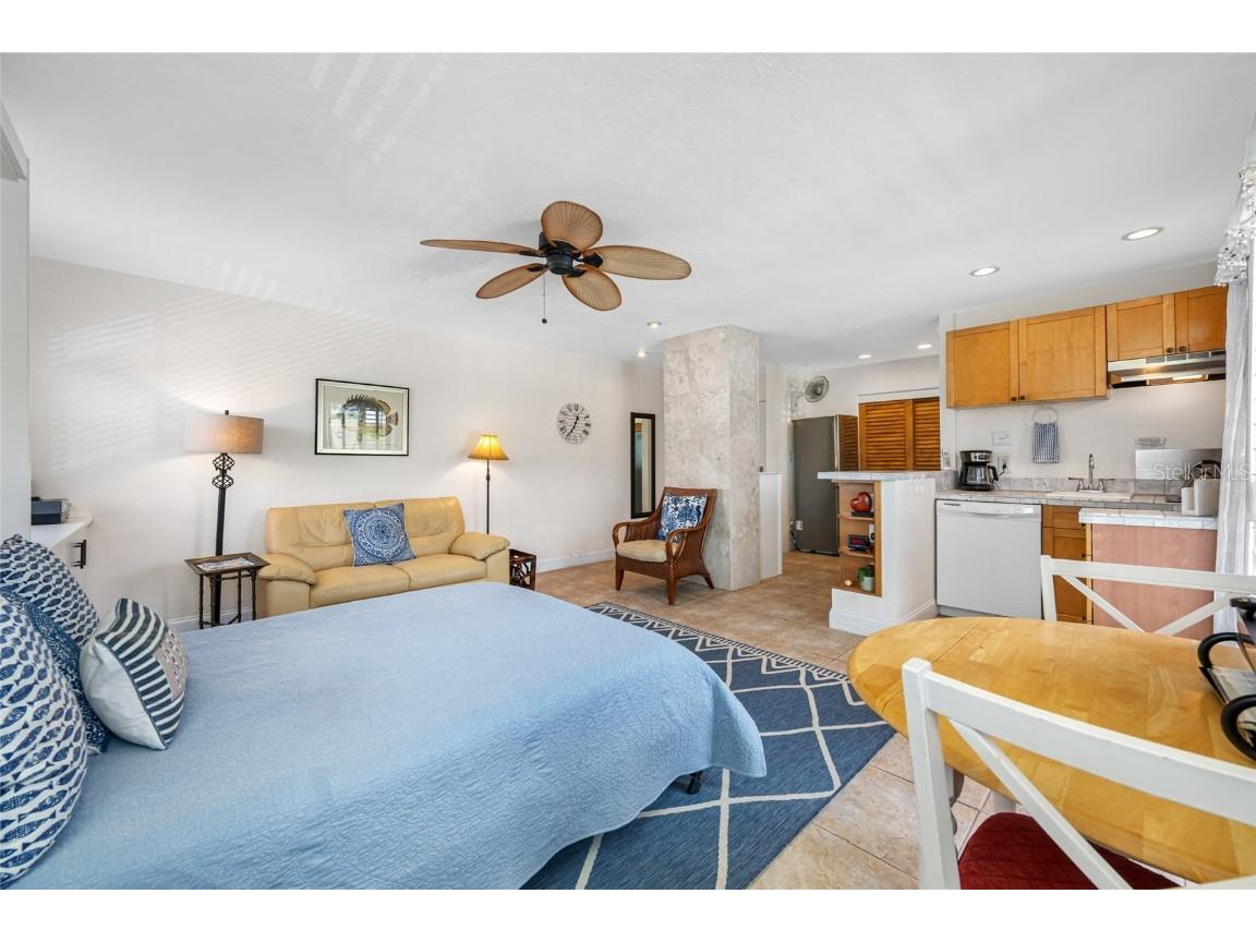 6700 Sunset Way #105 Saint Pete Beach FL 33706 - UPHAM BEACH ST PETE BEACH TB8411461 image9