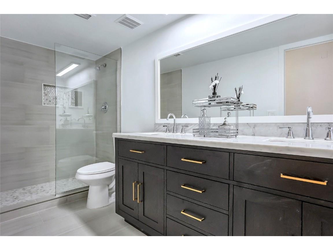 6700 Tamarind Circle Orlando FL 32819 O6309869 image25