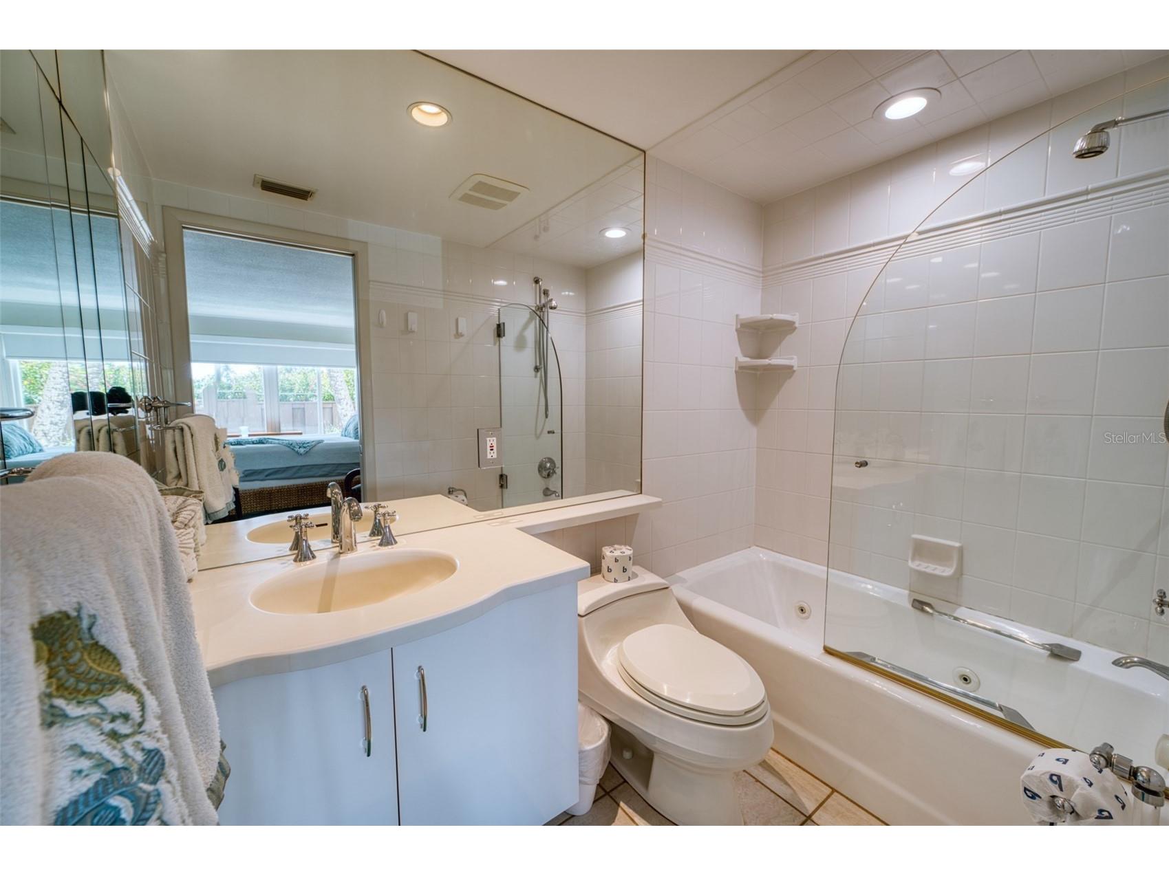 6701 Gulf Of Mexico Drive #332 Longboat Key FL 34228 A4689175 image20