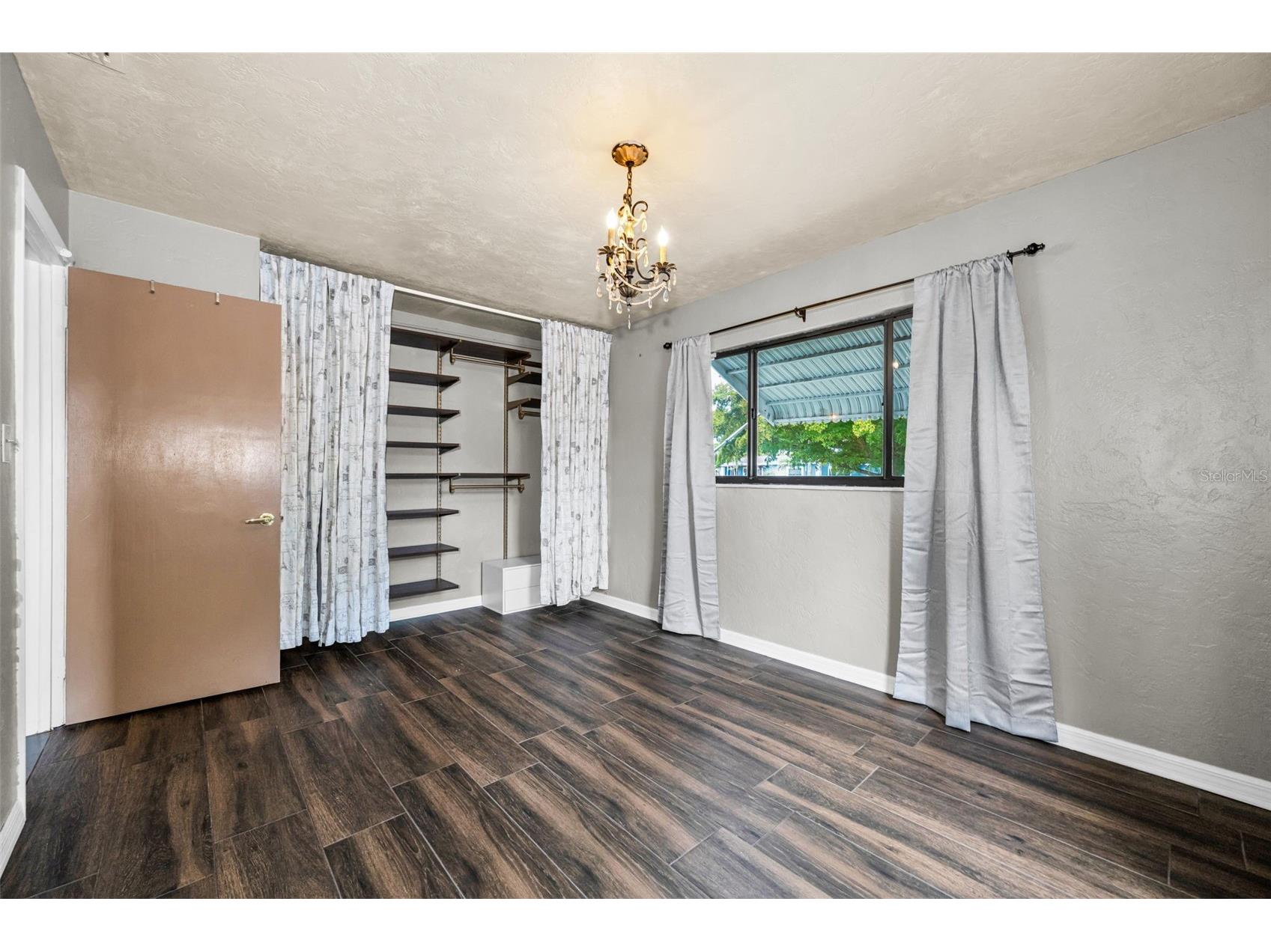 6701 Orchard Drive N Saint Petersburg FL 33702 TB8521483 image17