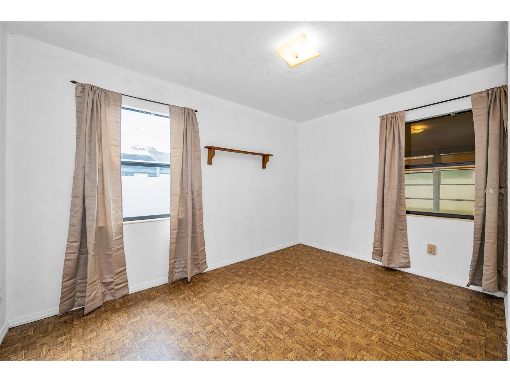 6701 Orchard Drive N Saint Petersburg FL 33702 TB8521483 image20