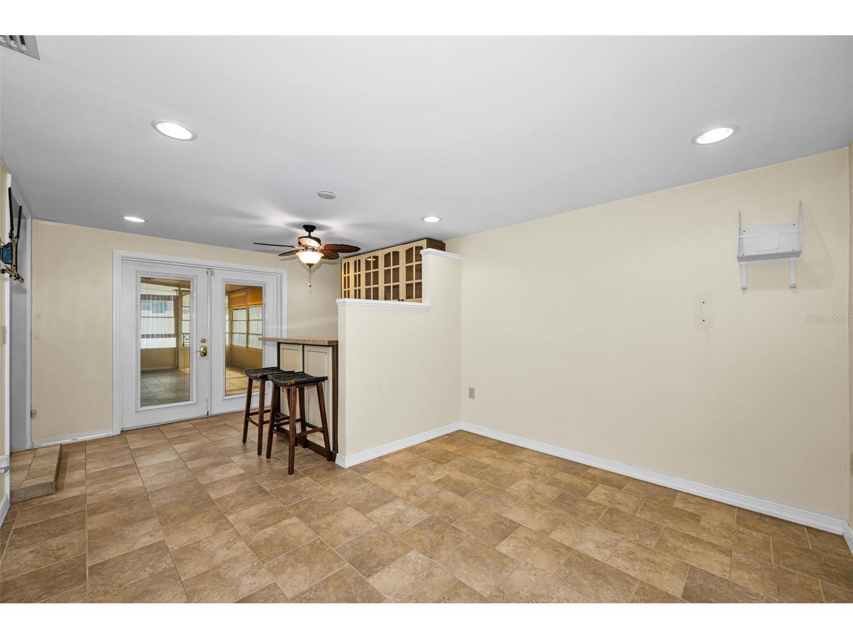 6701 Orchard Drive N Saint Petersburg FL 33702 TB8521483 image27