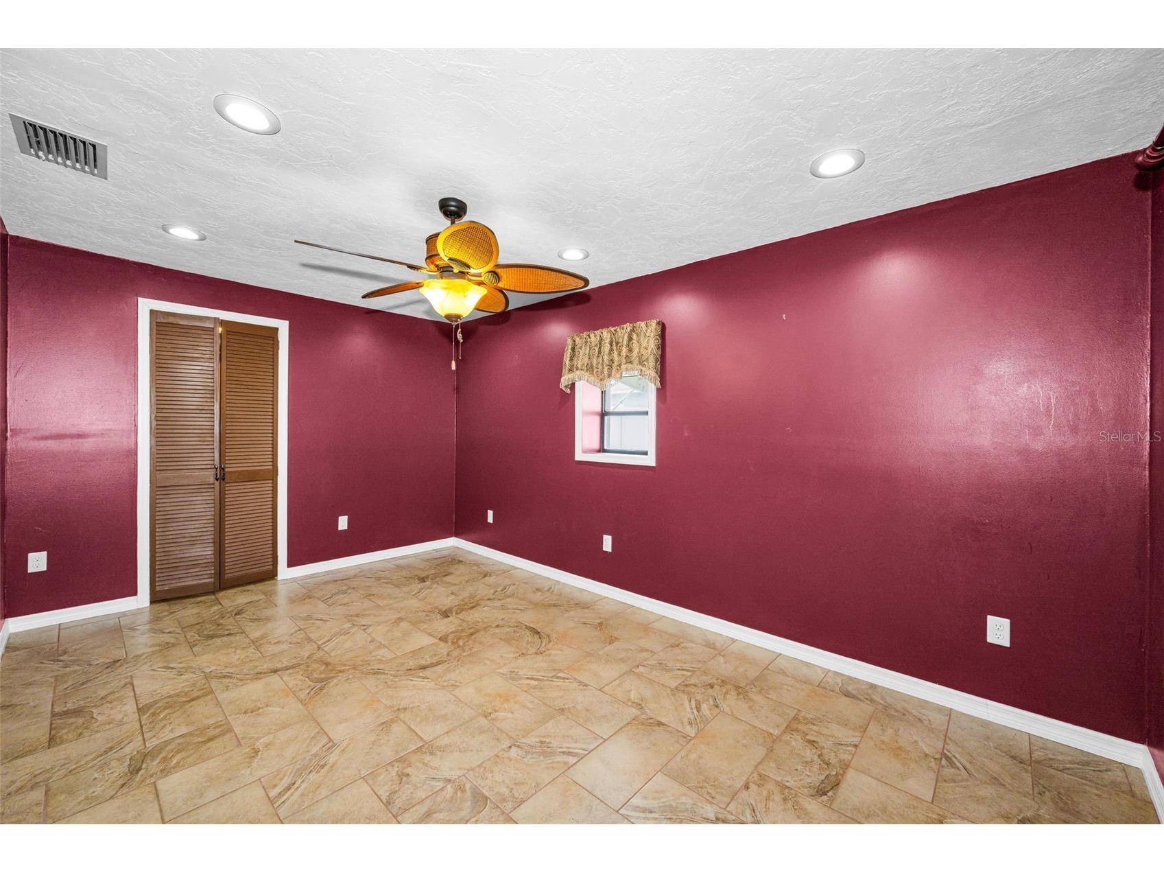 6701 Orchard Drive N Saint Petersburg FL 33702 TB8521483 image28