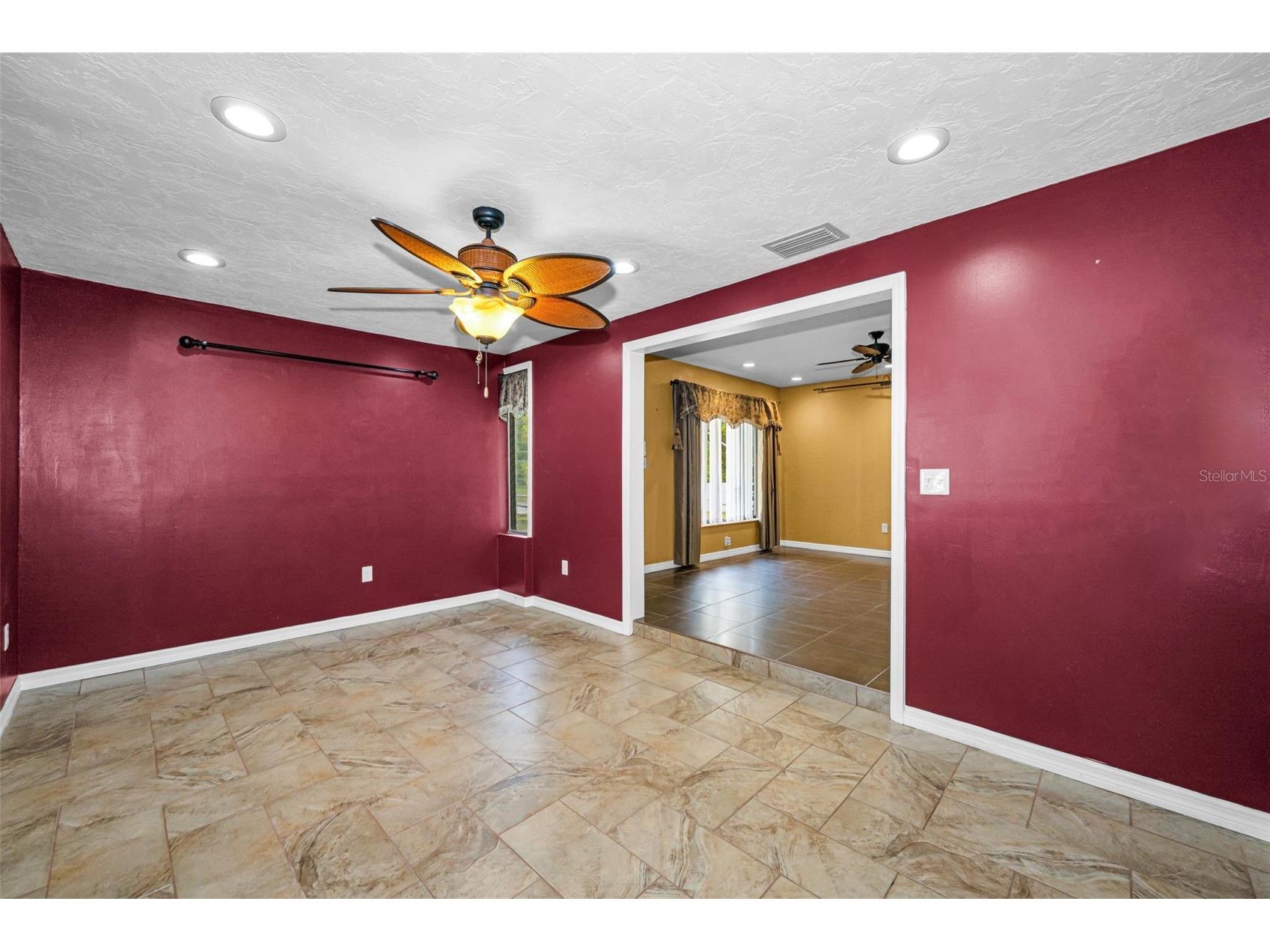 6701 Orchard Drive N Saint Petersburg FL 33702 TB8521483 image30
