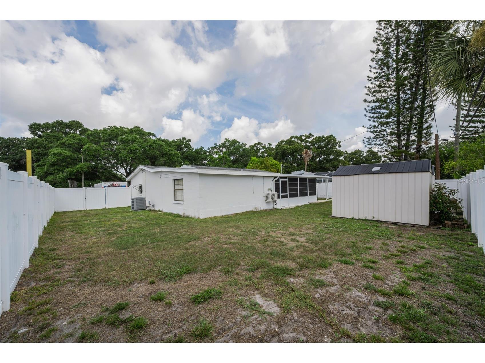 6701 Orchard Drive N Saint Petersburg FL 33702 TB8521483 image41