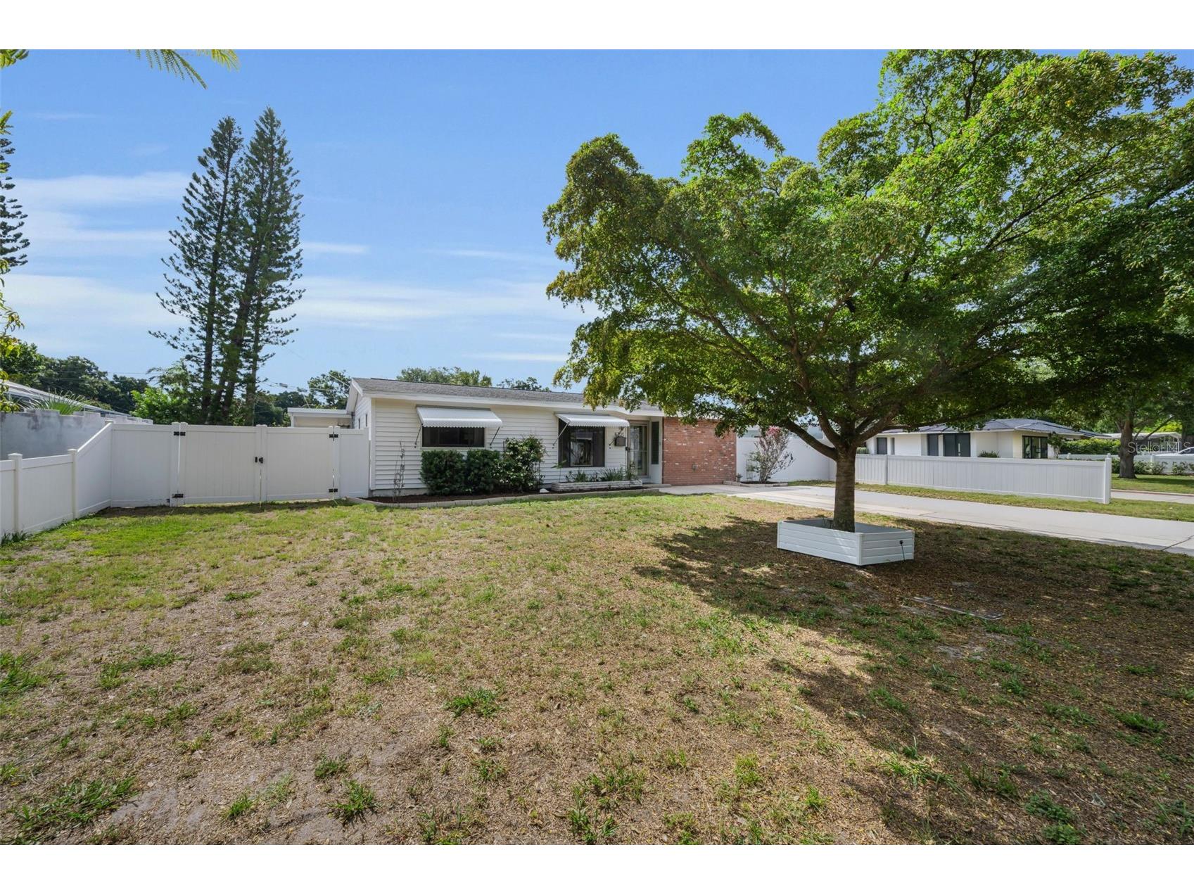 6701 Orchard Drive N Saint Petersburg FL 33702 TB8521483 image43