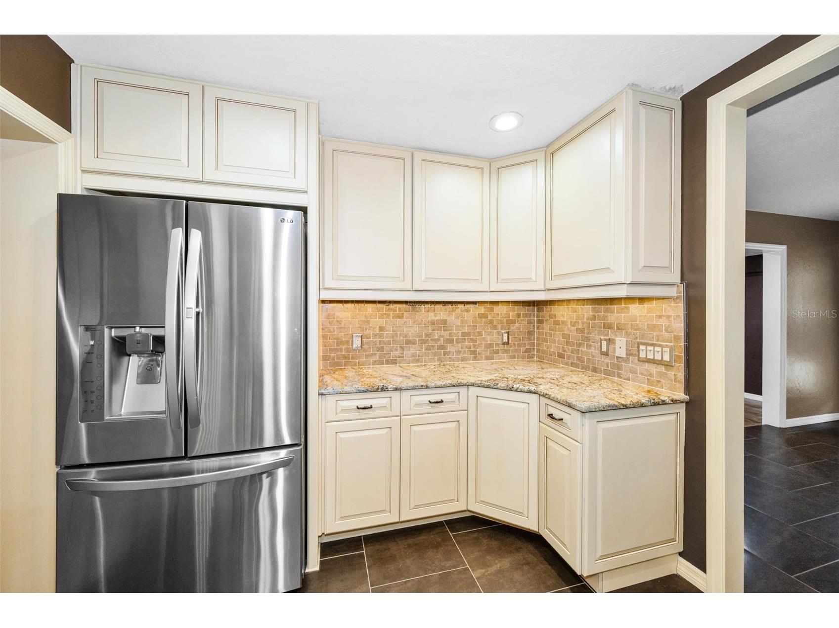 6701 Orchard Drive N Saint Petersburg FL 33702 TB8521483 image8
