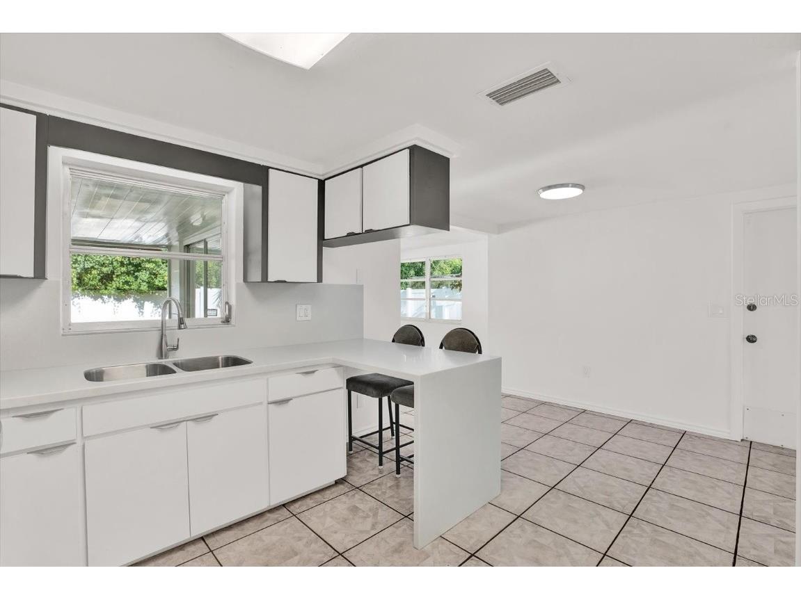 6701 Parkside Drive New Port Richey FL 34653 W7878722 image4