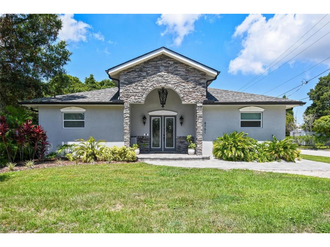 6701 S Himes Avenue Tampa FL 33611 TB8309519 image1