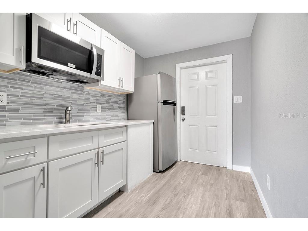 6701 S West Shore Boulevard #8 Tampa FL 33616 U8193868 image1