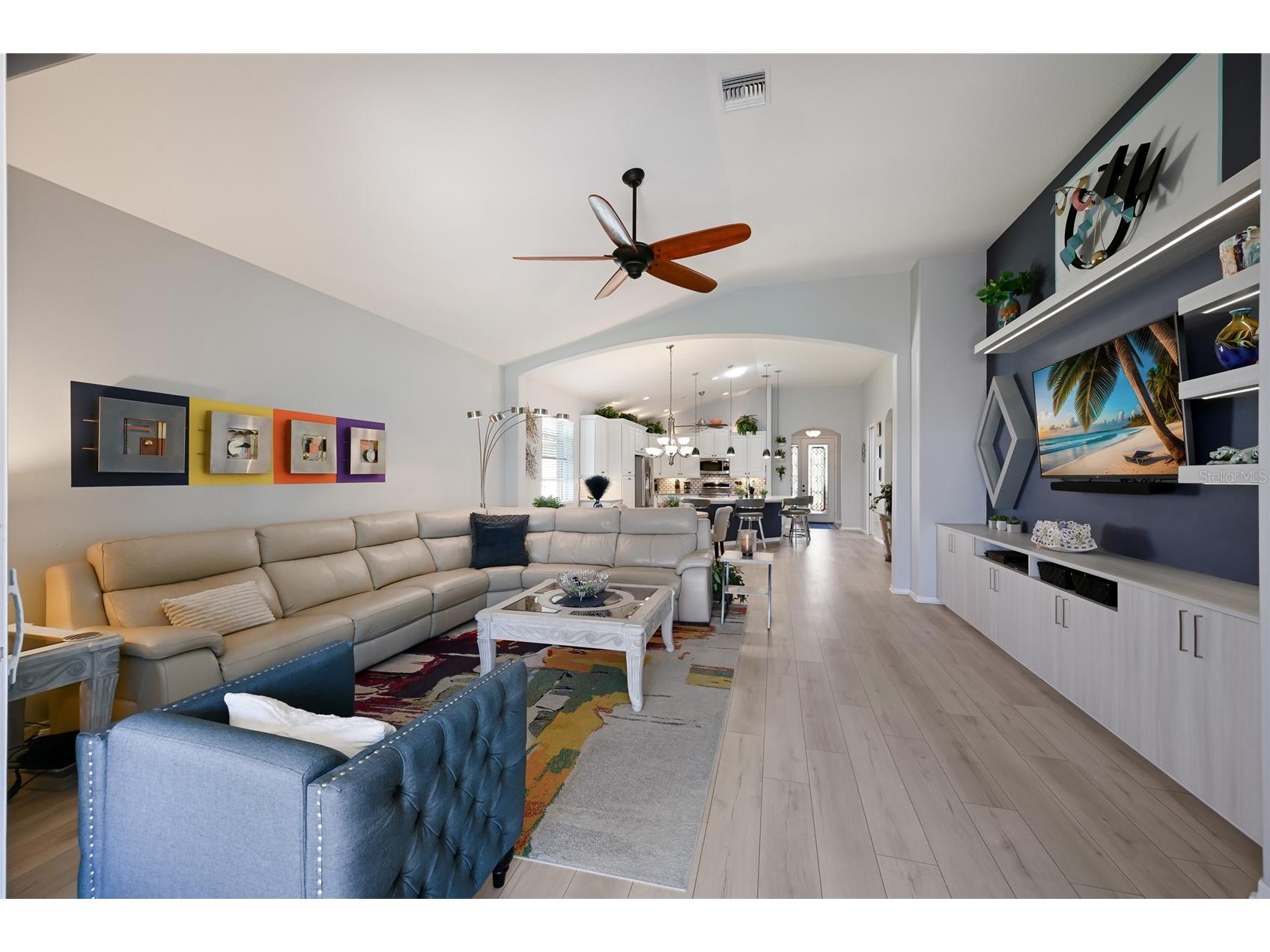 6702 41st Street Circle E Sarasota FL 34243 A4689972 image14