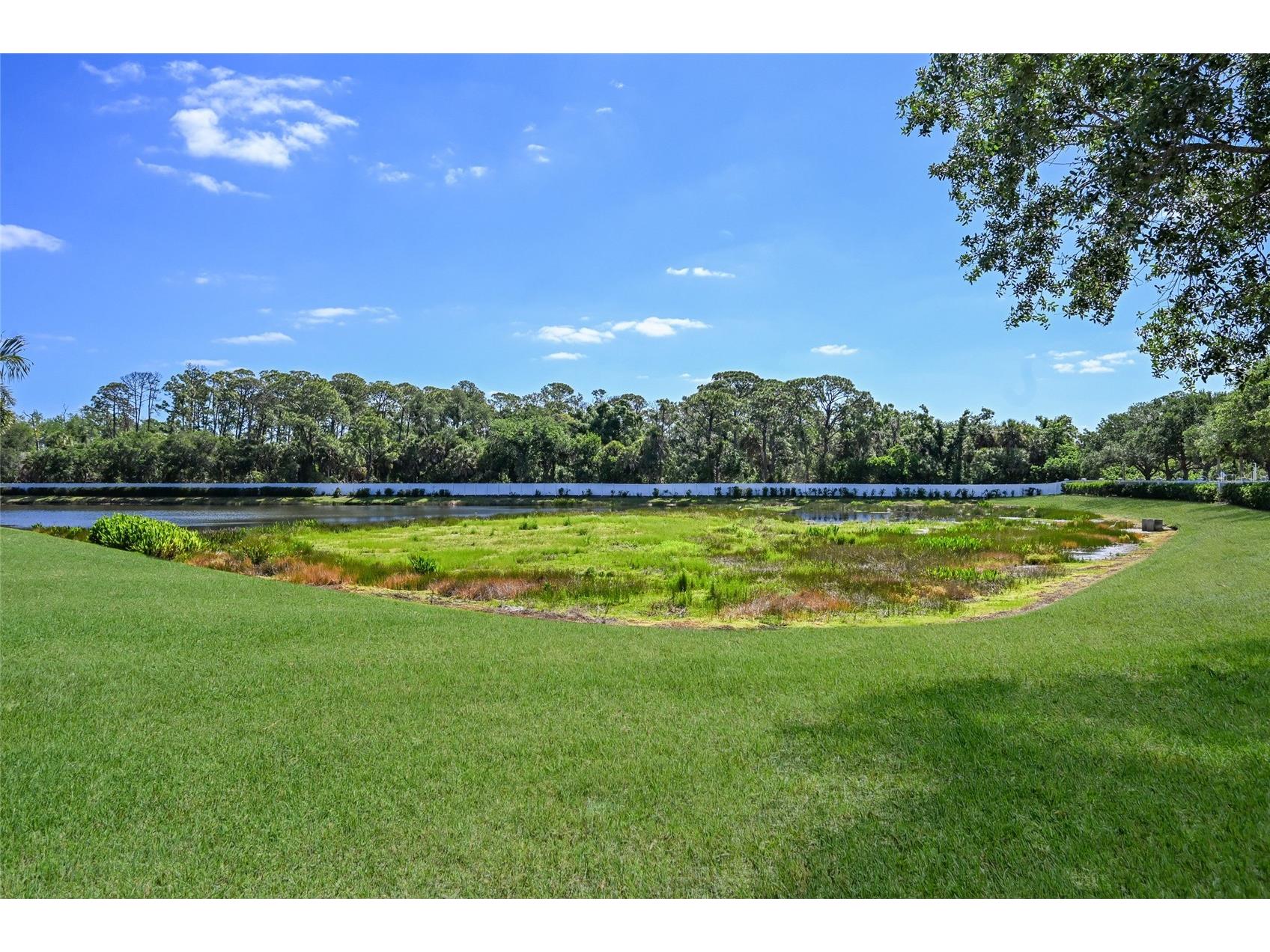 6702 41st Street Circle E Sarasota FL 34243 A4689972 image39