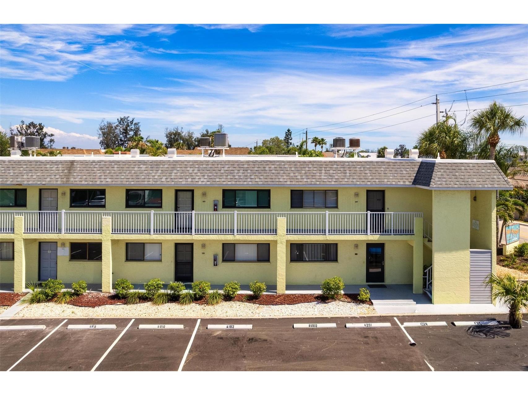 6703 Midnight Pass Road #101 Sarasota FL 34242 A4693235 image1