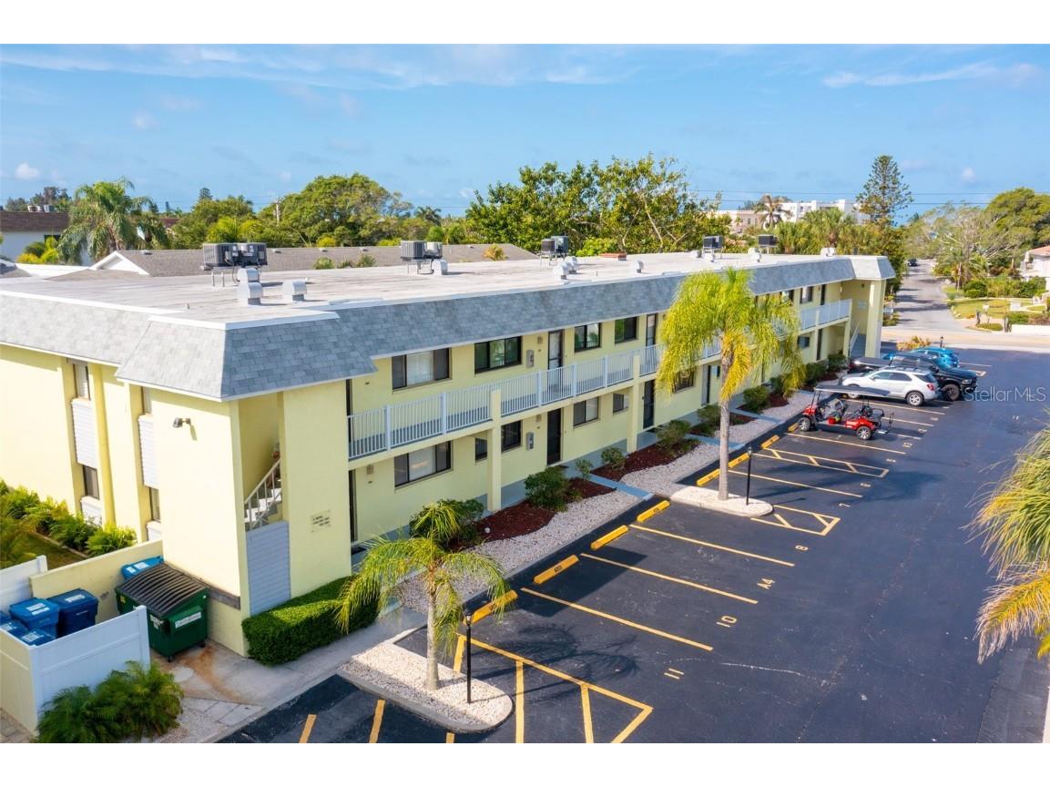 6703 Midnight Pass Road #202 Sarasota FL 34242 A4534786 image1