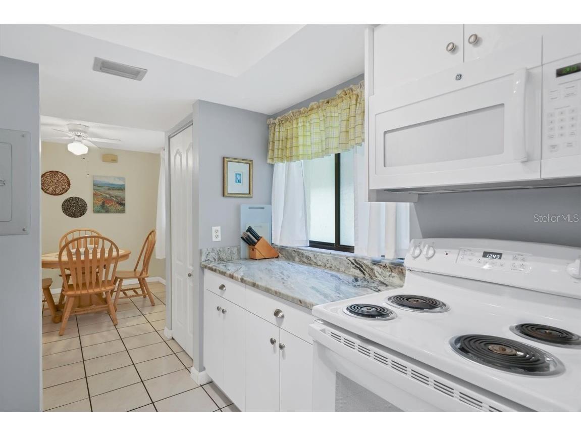 6703 Midnight Pass Road #208 Sarasota FL 34242 A4669017 image14