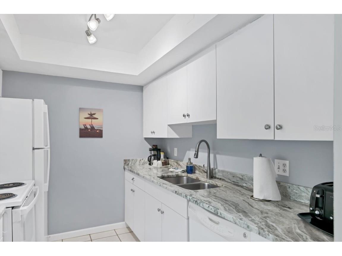 6703 Midnight Pass Road #208 Sarasota FL 34242 A4669017 image15
