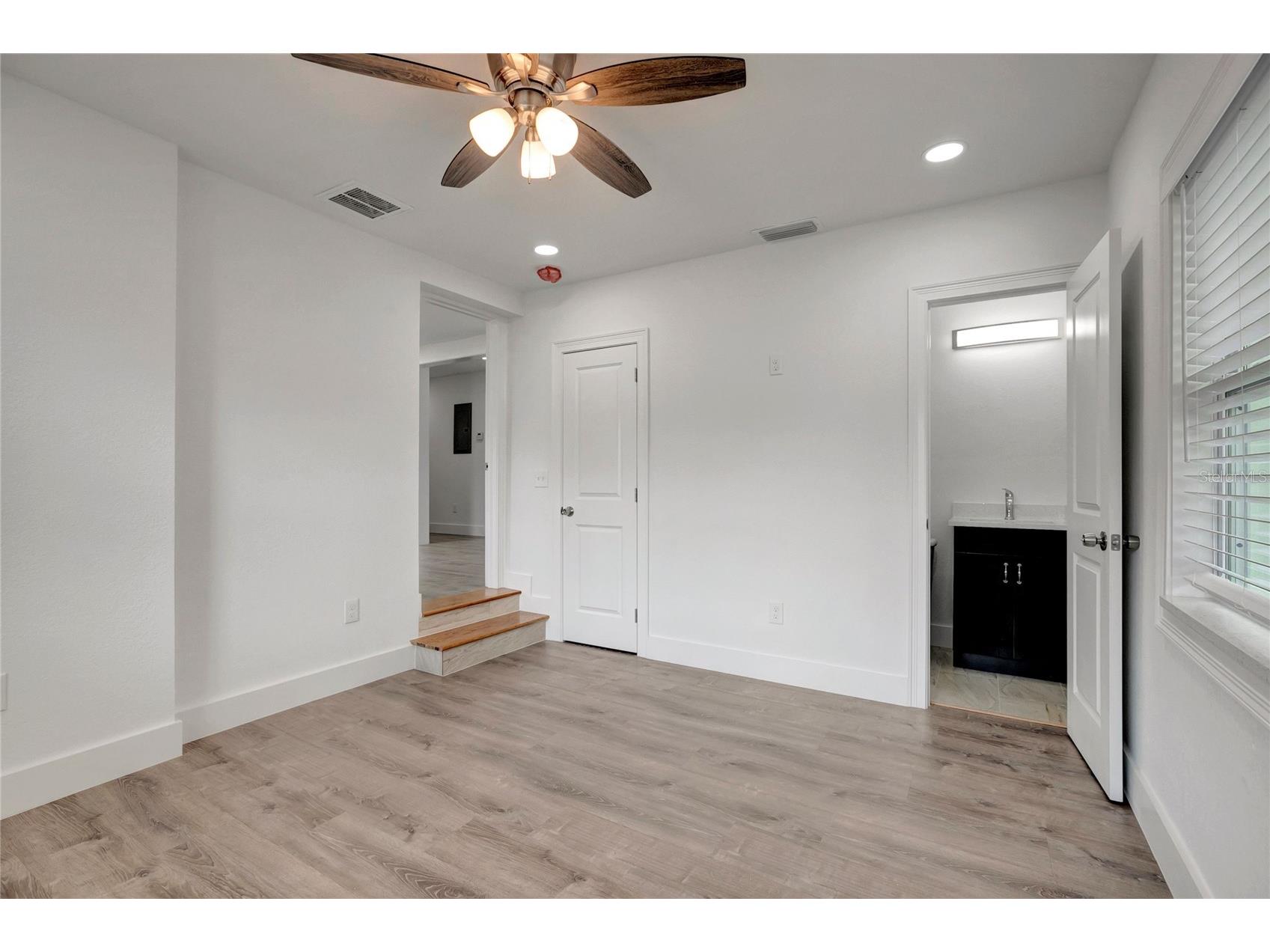 6703 N Boulevard Tampa FL 33604 TB8481377 image7