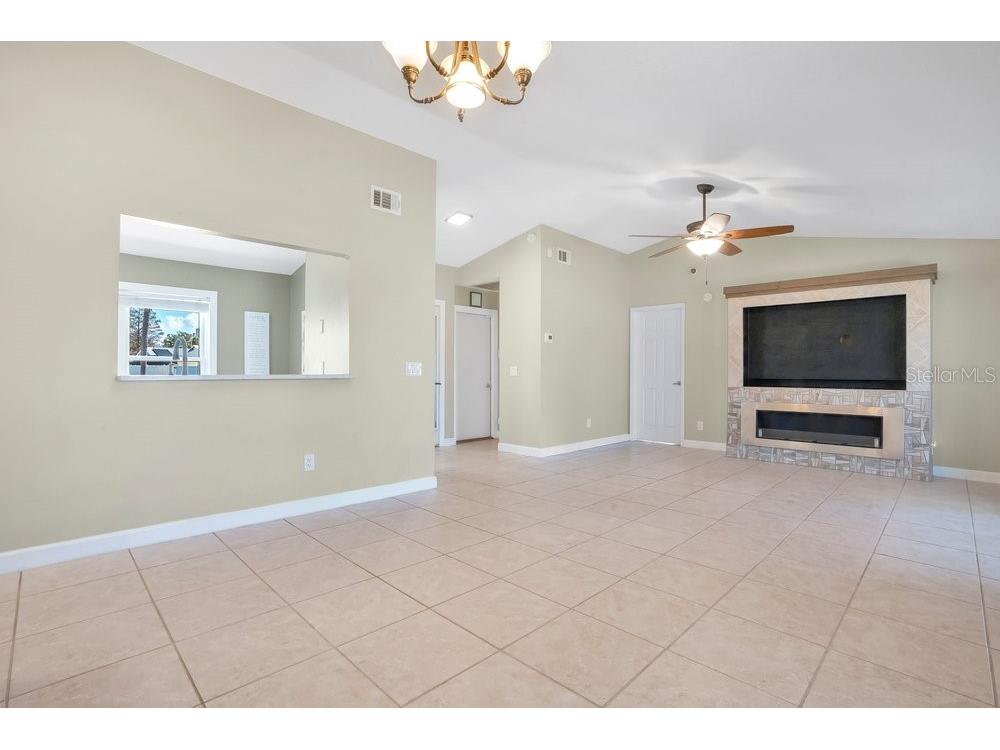 6704 Seafairer Drive Tampa FL 33615 TB8479841 image5