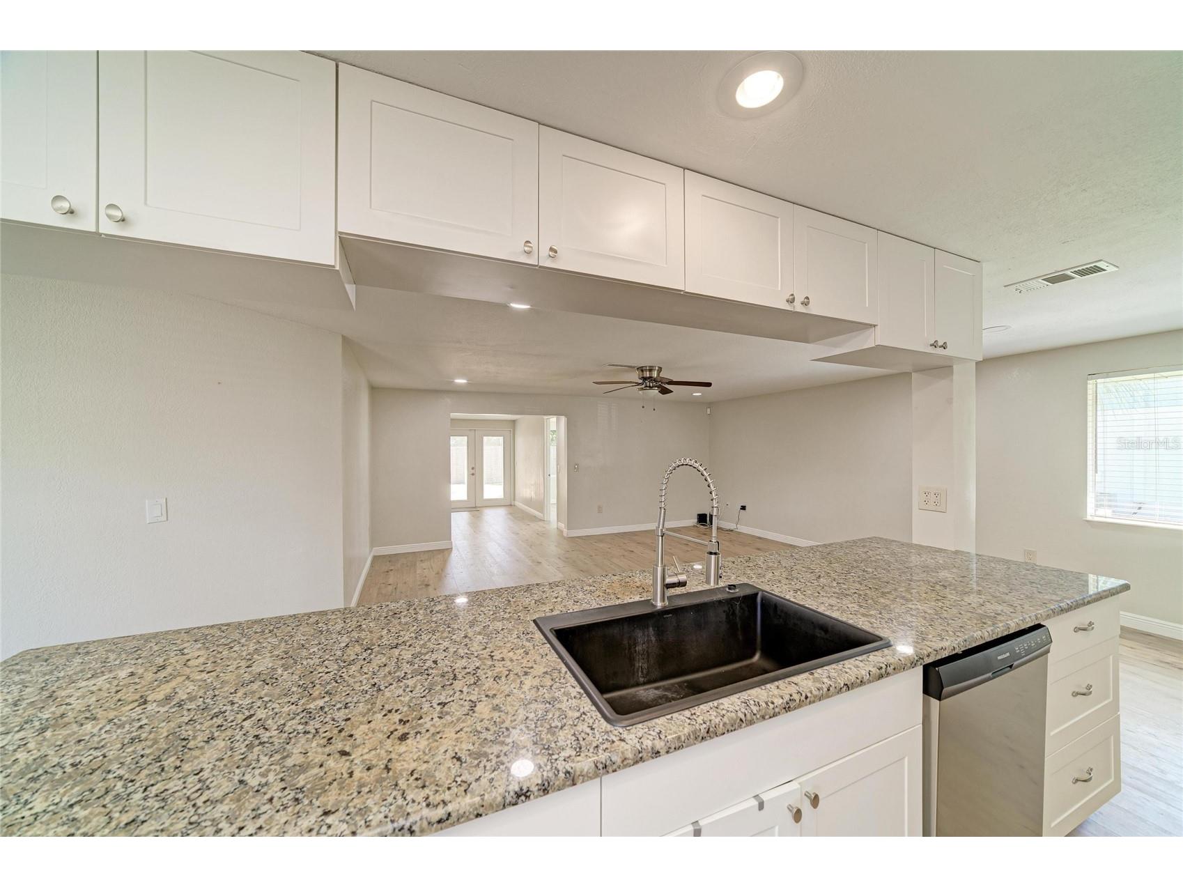 6705 35th Avenue W Bradenton FL 34209 A4693336 image16