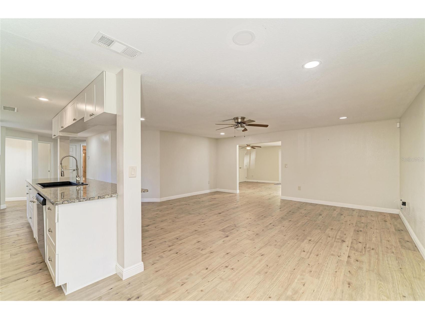 6705 35th Avenue W Bradenton FL 34209 A4693336 image17