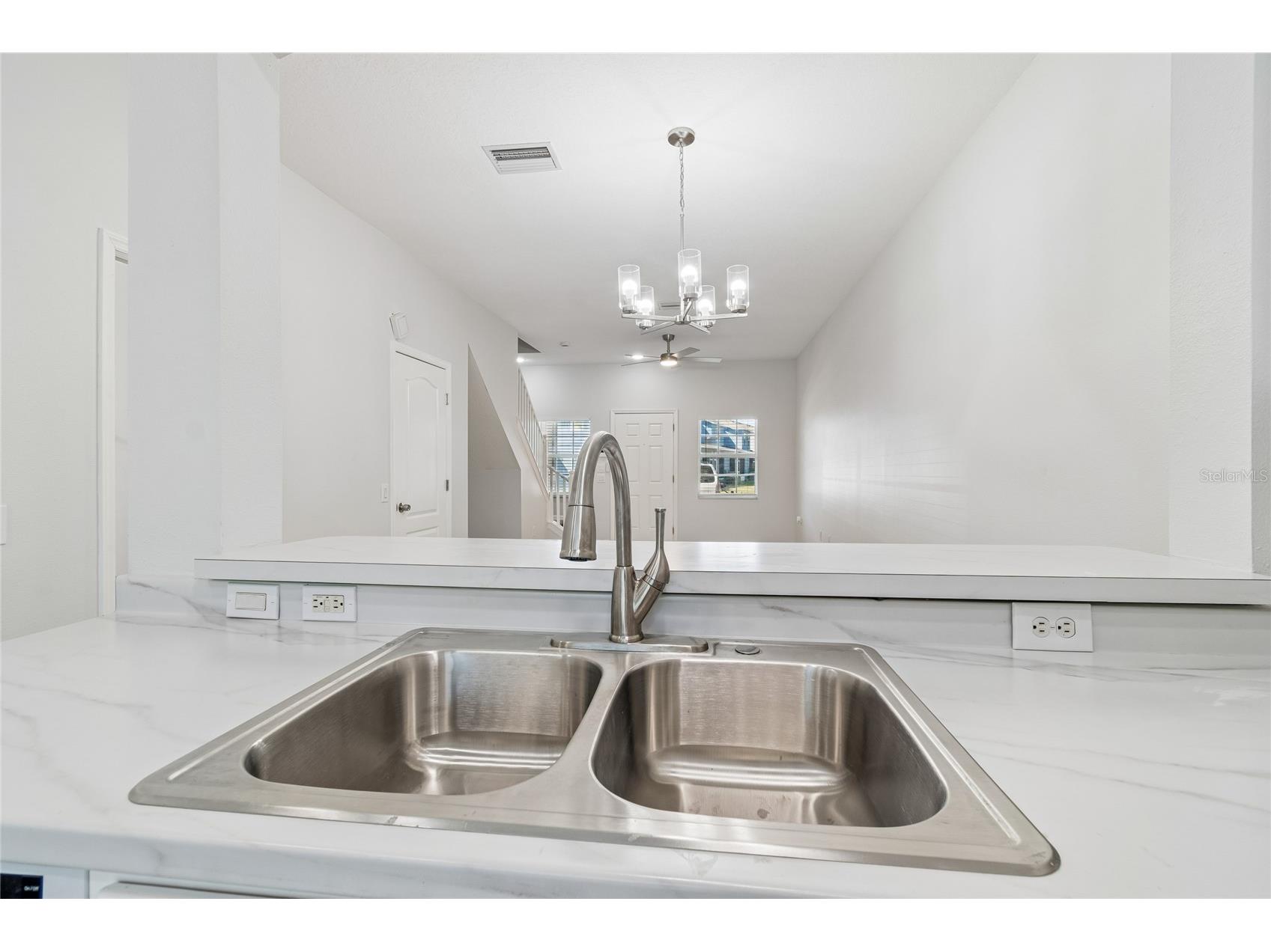 6705 Lake Rochester Lane Gibsonton FL 33534 TB8510081 image16