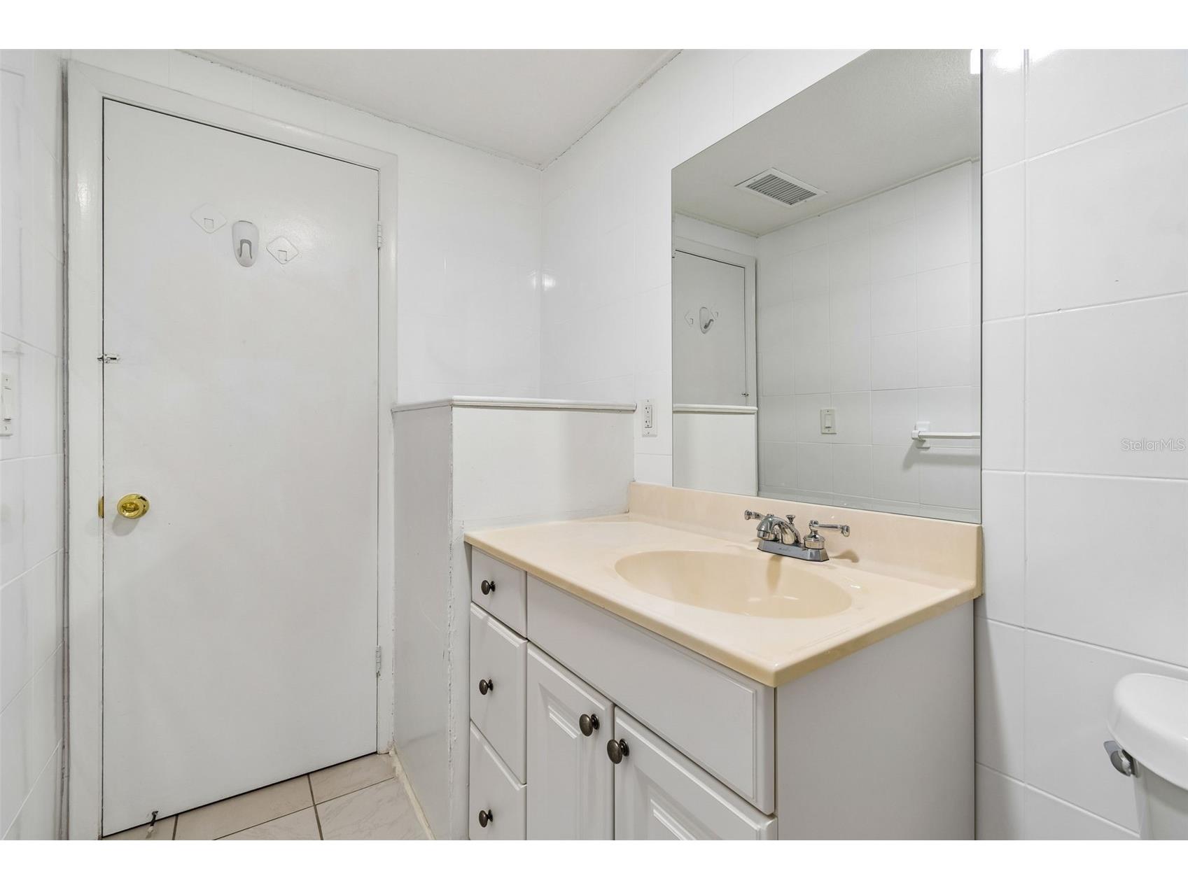6705 Ralston Beach Circle Tampa FL 33614 TB8486137 image13
