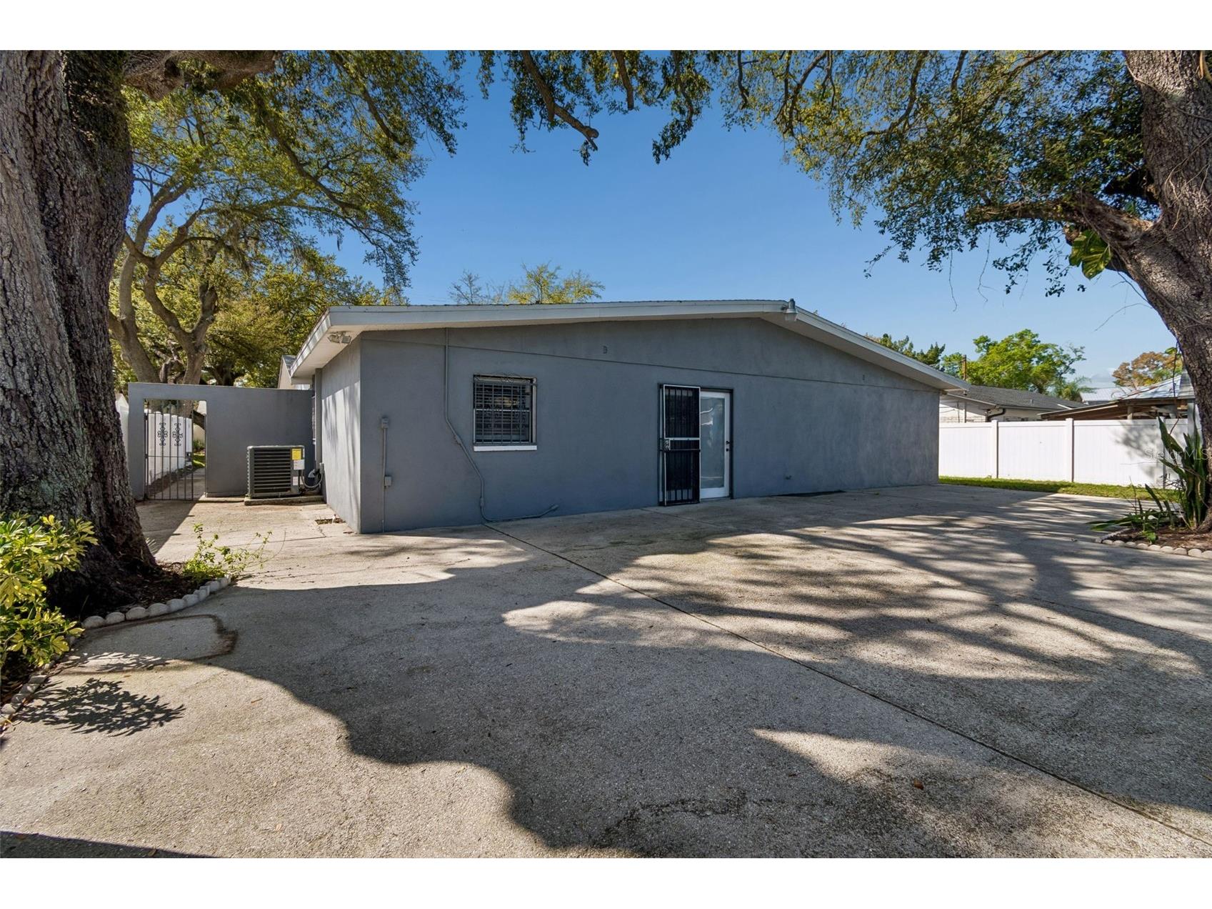 6705 Ralston Beach Circle Tampa FL 33614 TB8486137 image32