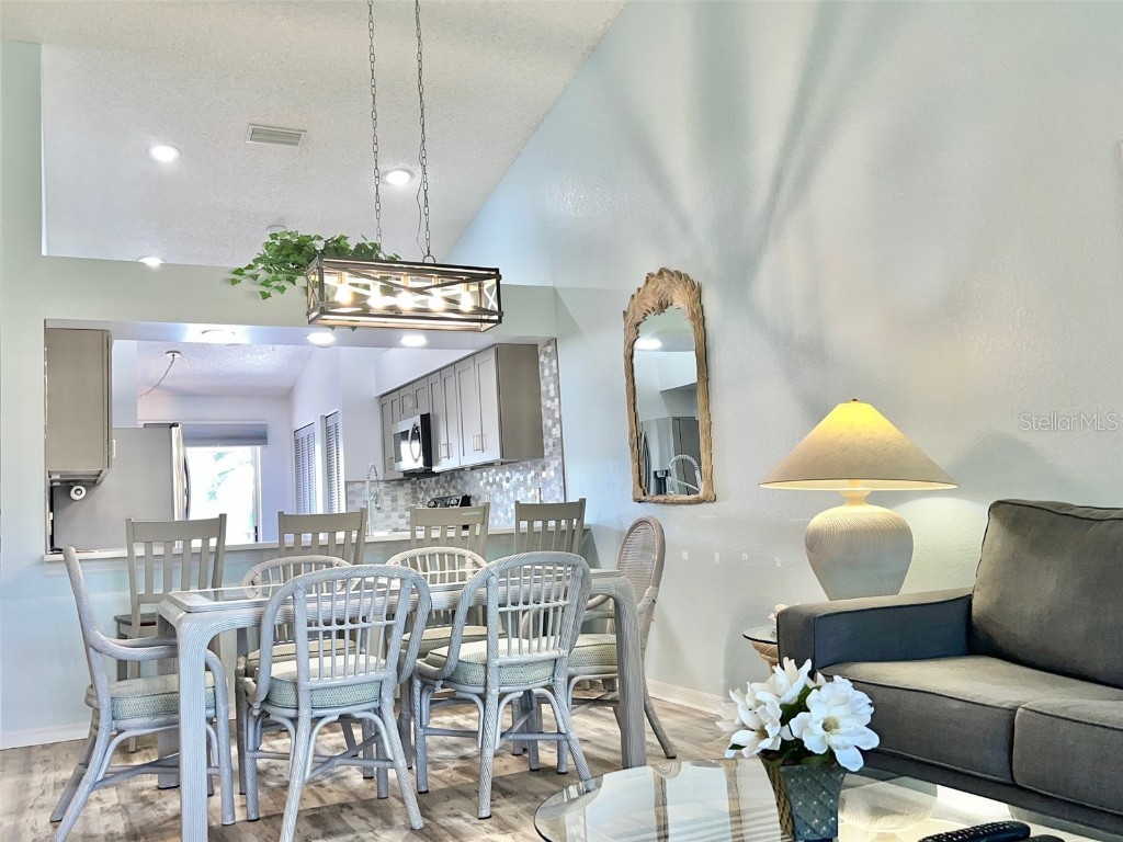 6707 Stone River Road #203 Bradenton FL 34203 A4635562 image10