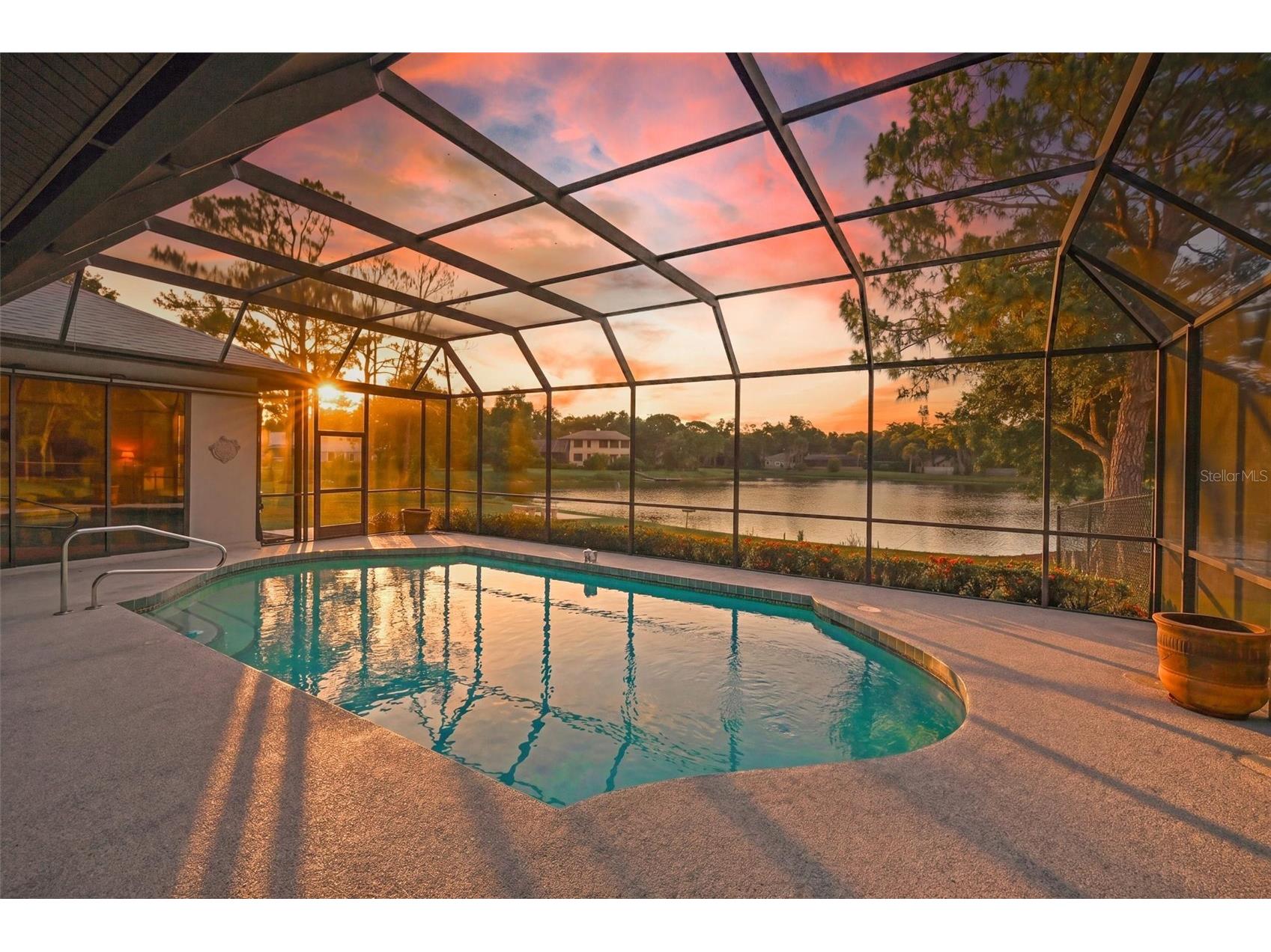 6708 90th Street E Bradenton FL 34202 - SPRING FED LAKE A4697502 image2