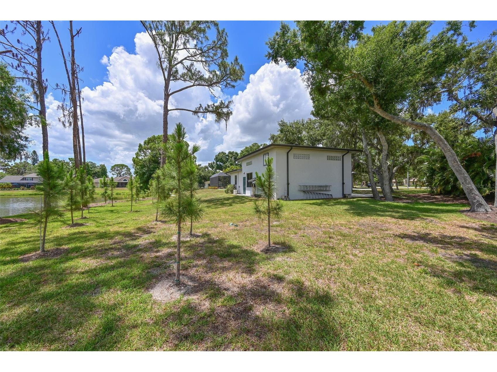 6708 90th Street E Bradenton FL 34202 - SPRING FED LAKE A4697502 image40