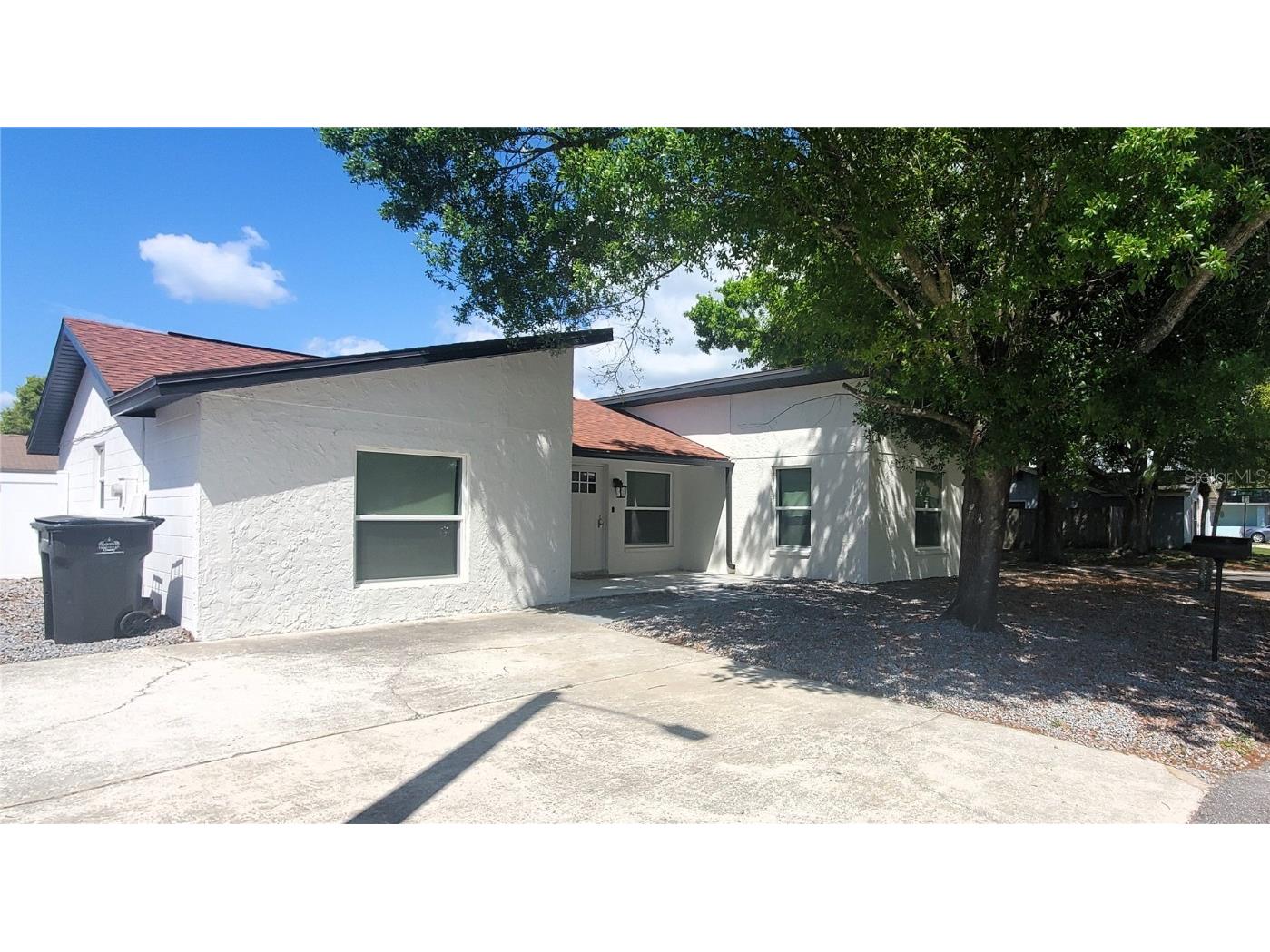 6708 Hidden Hills Court Tampa FL 33615 U8234565 image1