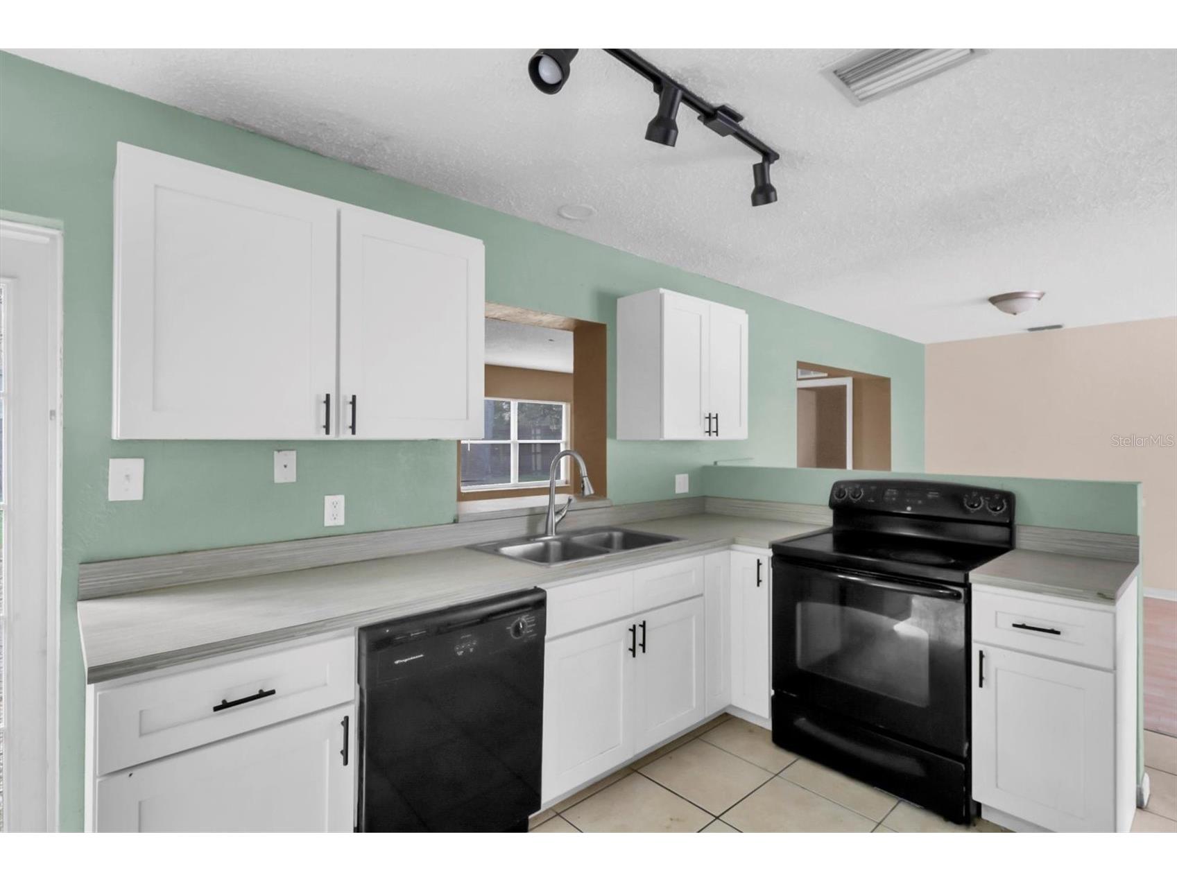 6708 Medlar Drive New Port Richey FL 34653 W7883098 image9