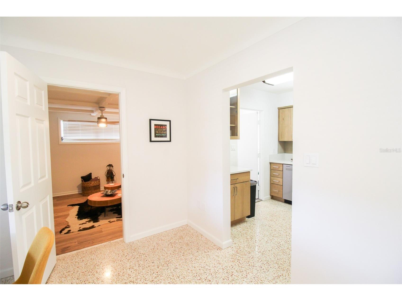 671 47th Street Sarasota FL 34234 A4694990 image10