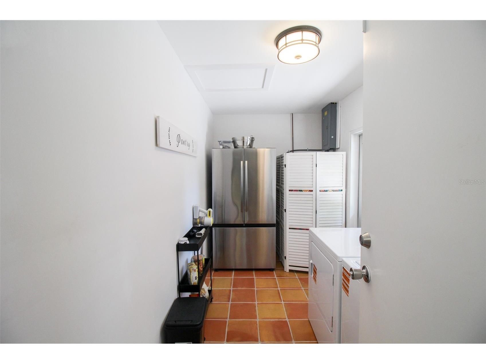 671 47th Street Sarasota FL 34234 A4694990 image14