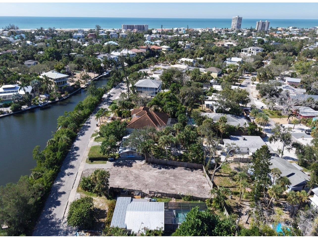 671 Avenida Del Norte Sarasota FL 34242 A4687911 image12