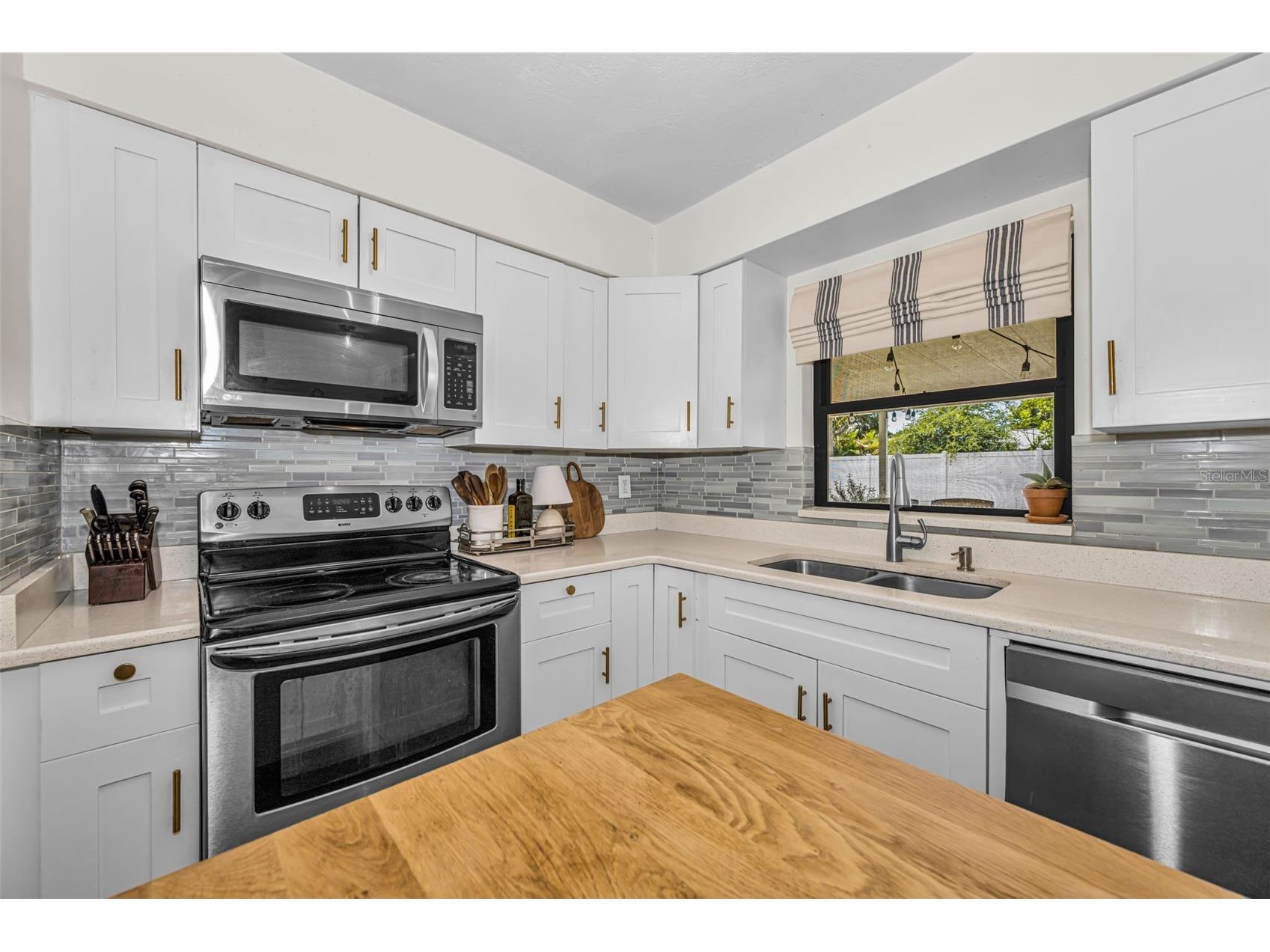 6710 32nd Avenue N Saint Petersburg FL 33710 TB8525511 image13