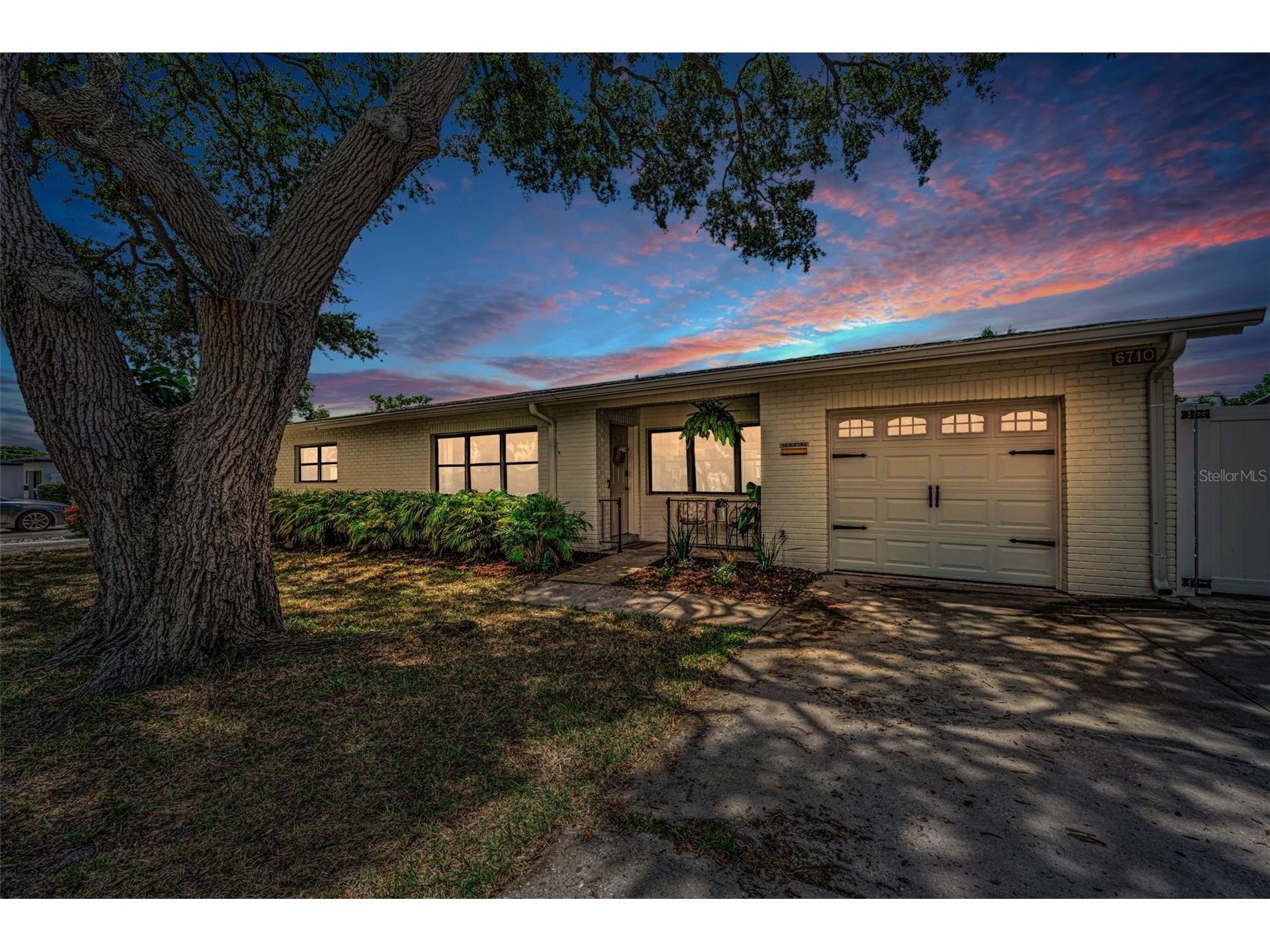 6710 32nd Avenue N Saint Petersburg FL 33710 TB8525511 image2