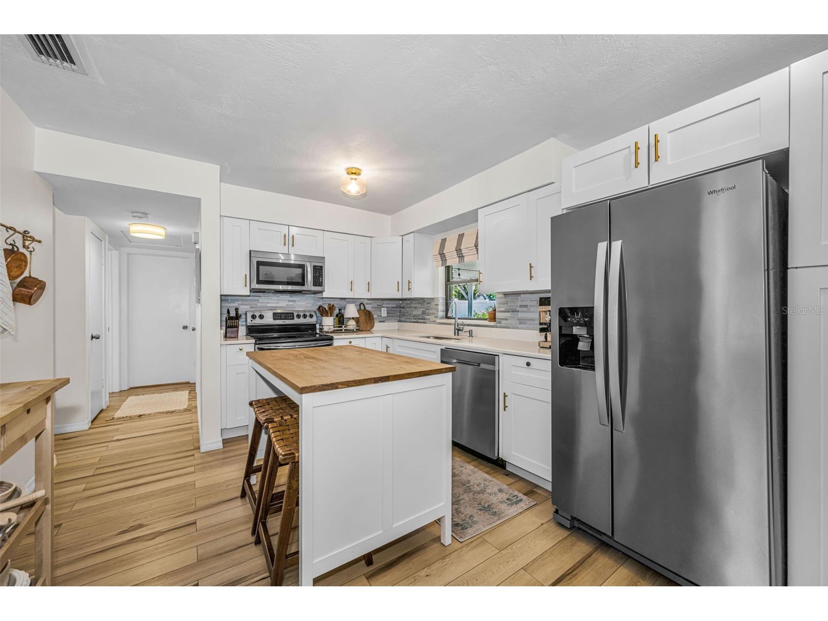 6710 32nd Avenue N Saint Petersburg FL 33710 TB8525511 image9