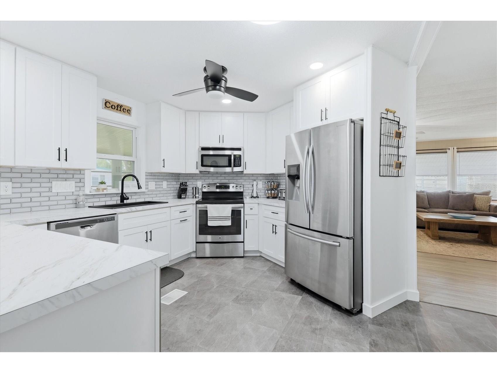 6710 36th Avenue E #121 Palmetto FL 34221 A4689719 image11