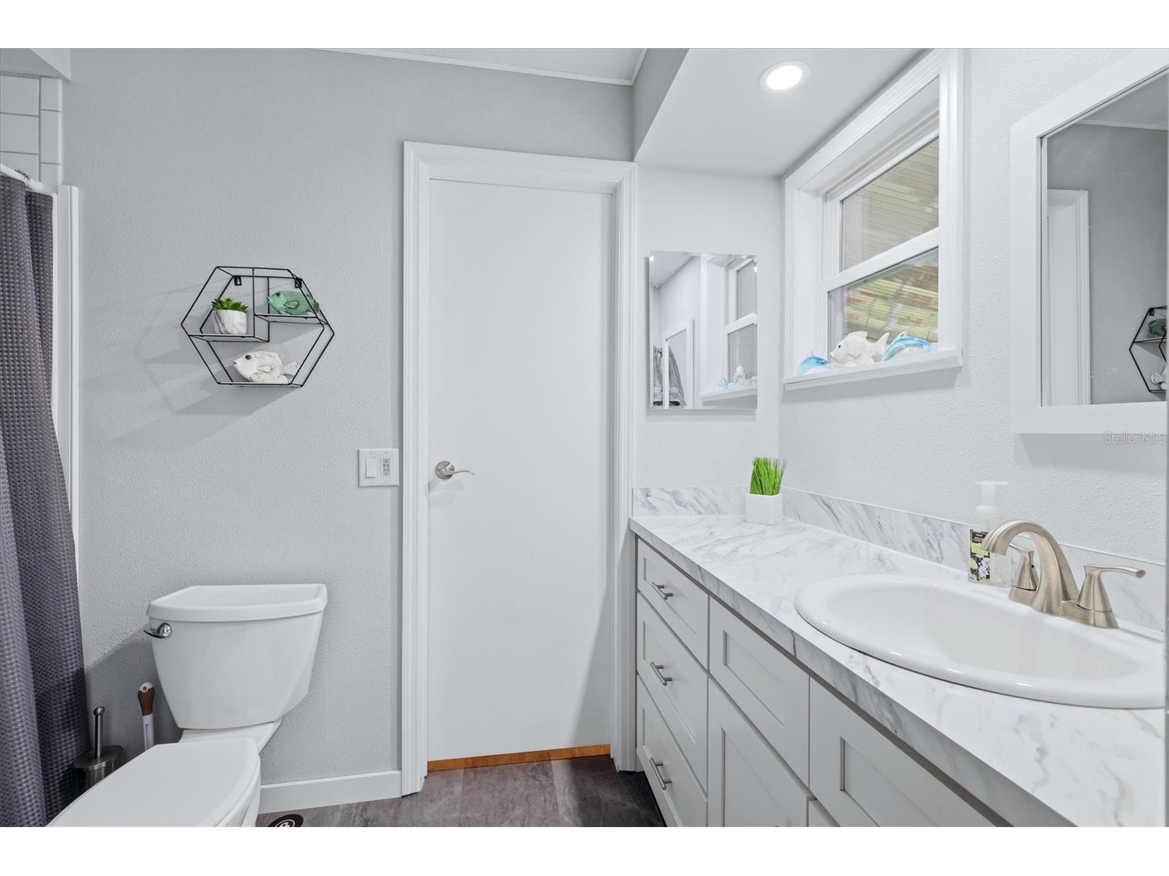 6710 36th Avenue E #121 Palmetto FL 34221 A4689719 image19