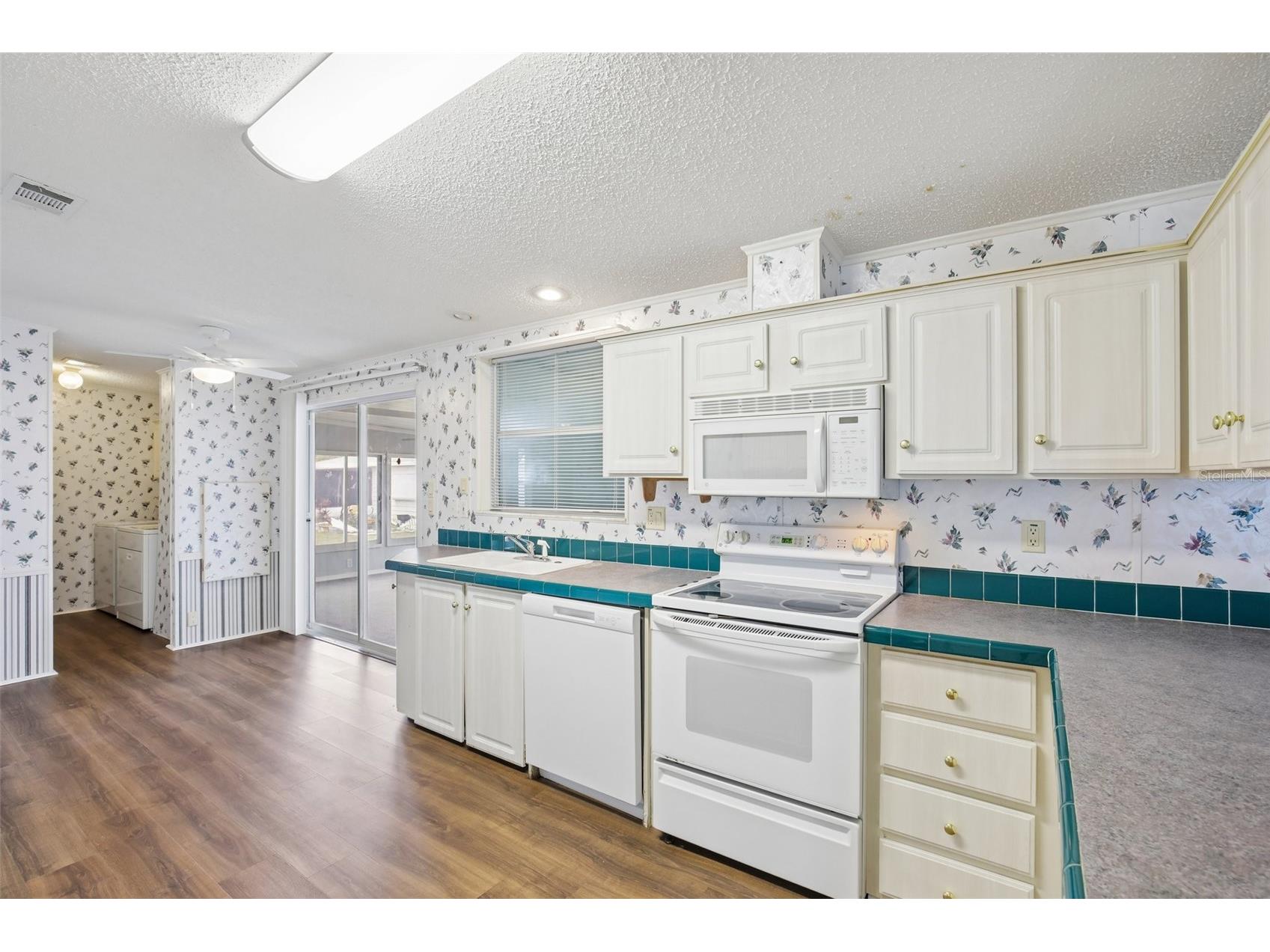 6710 36th Avenue E #282 Palmetto FL 34221 A4693000 image8
