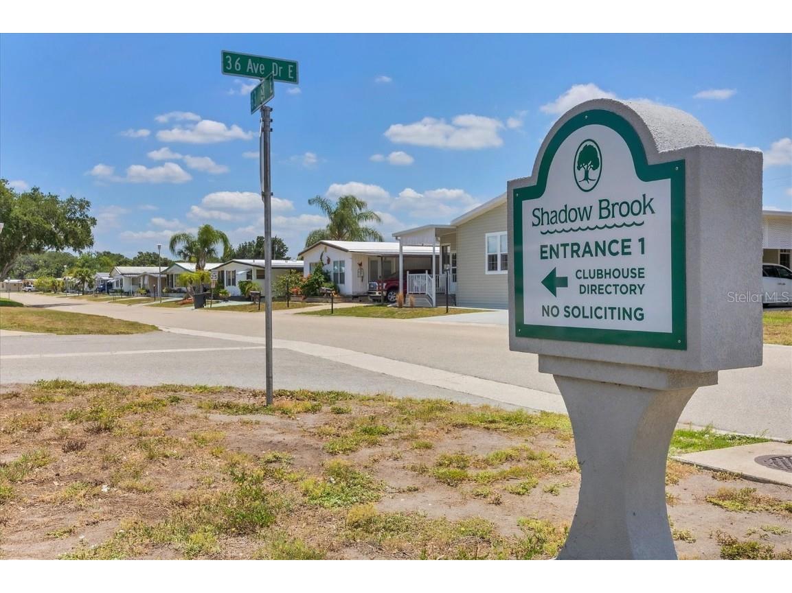 6710 36th Avenue E #52 Palmetto FL 34221 A4664864 image37