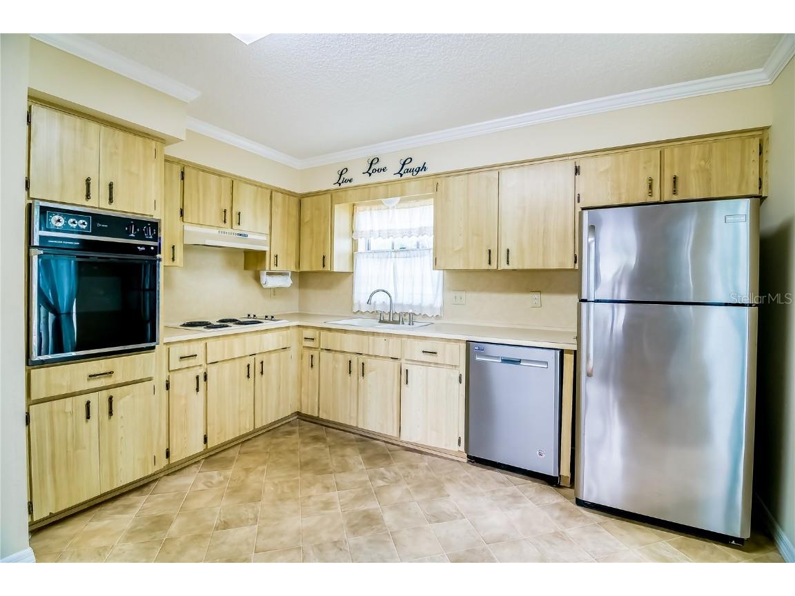 6710 Hickorywood Ln #1B New Port Richey FL 34653 W7874234 image3